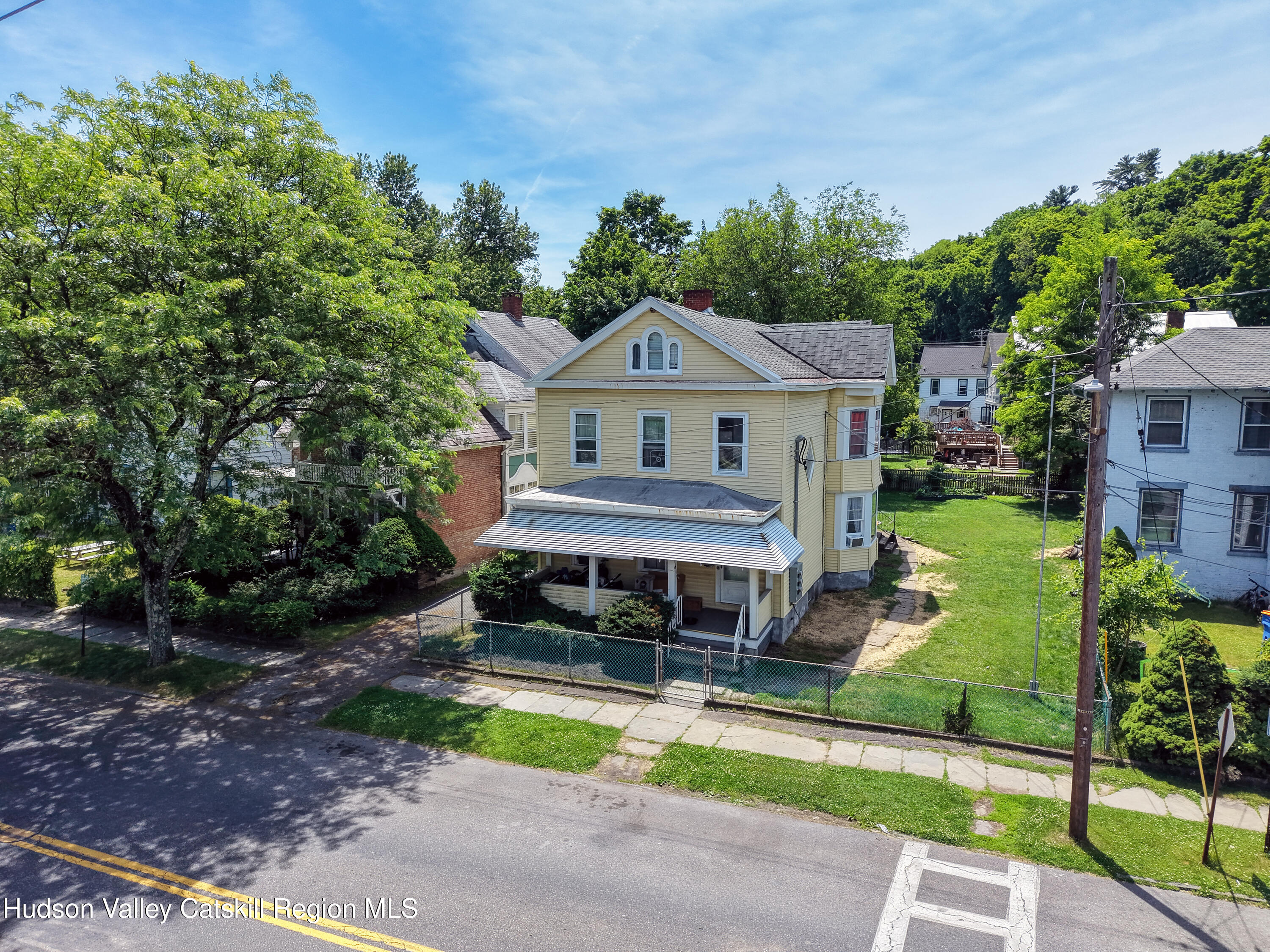 111 Wurts Street