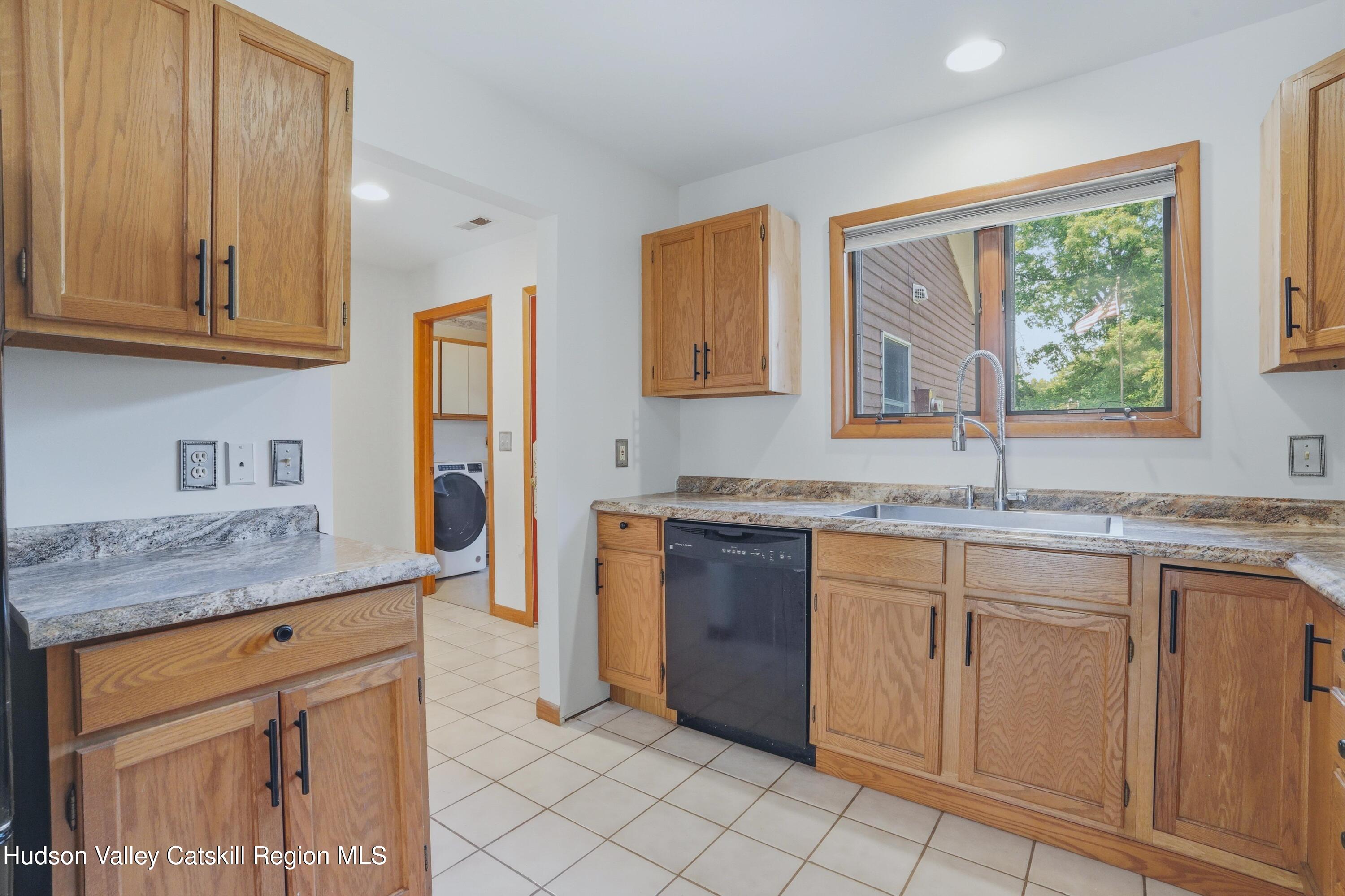 142 Ledge Road