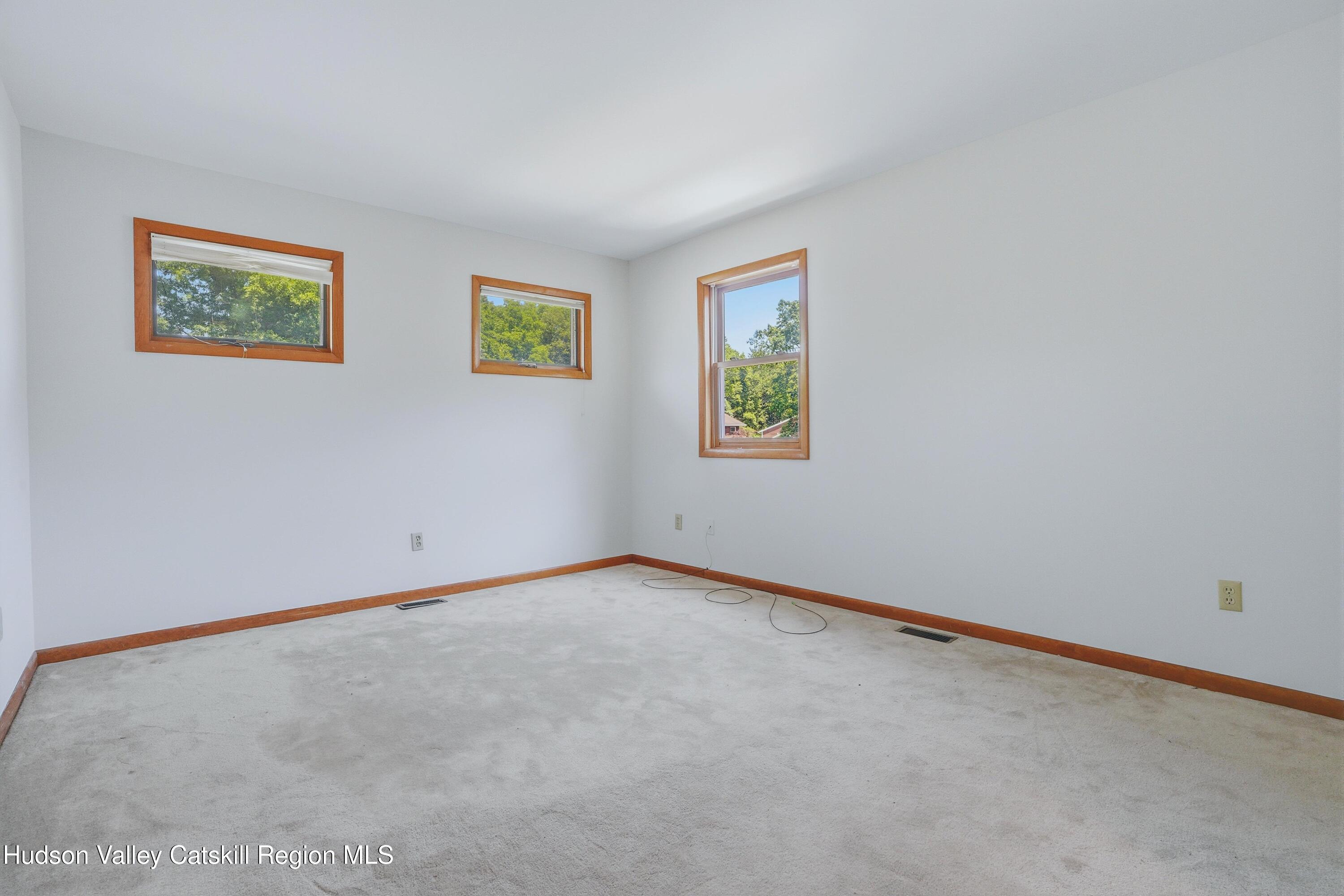 142 Ledge Road