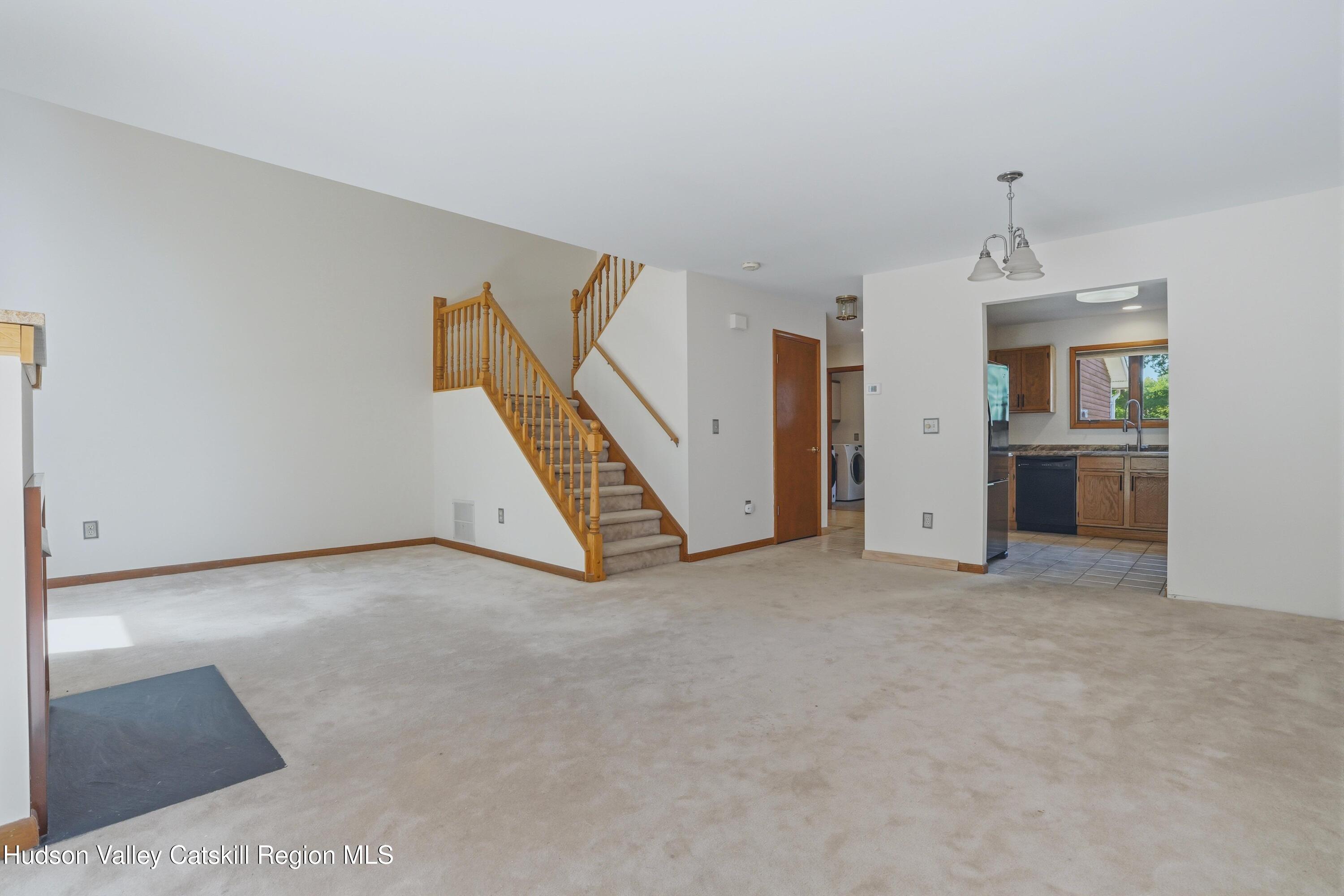 142 Ledge Road