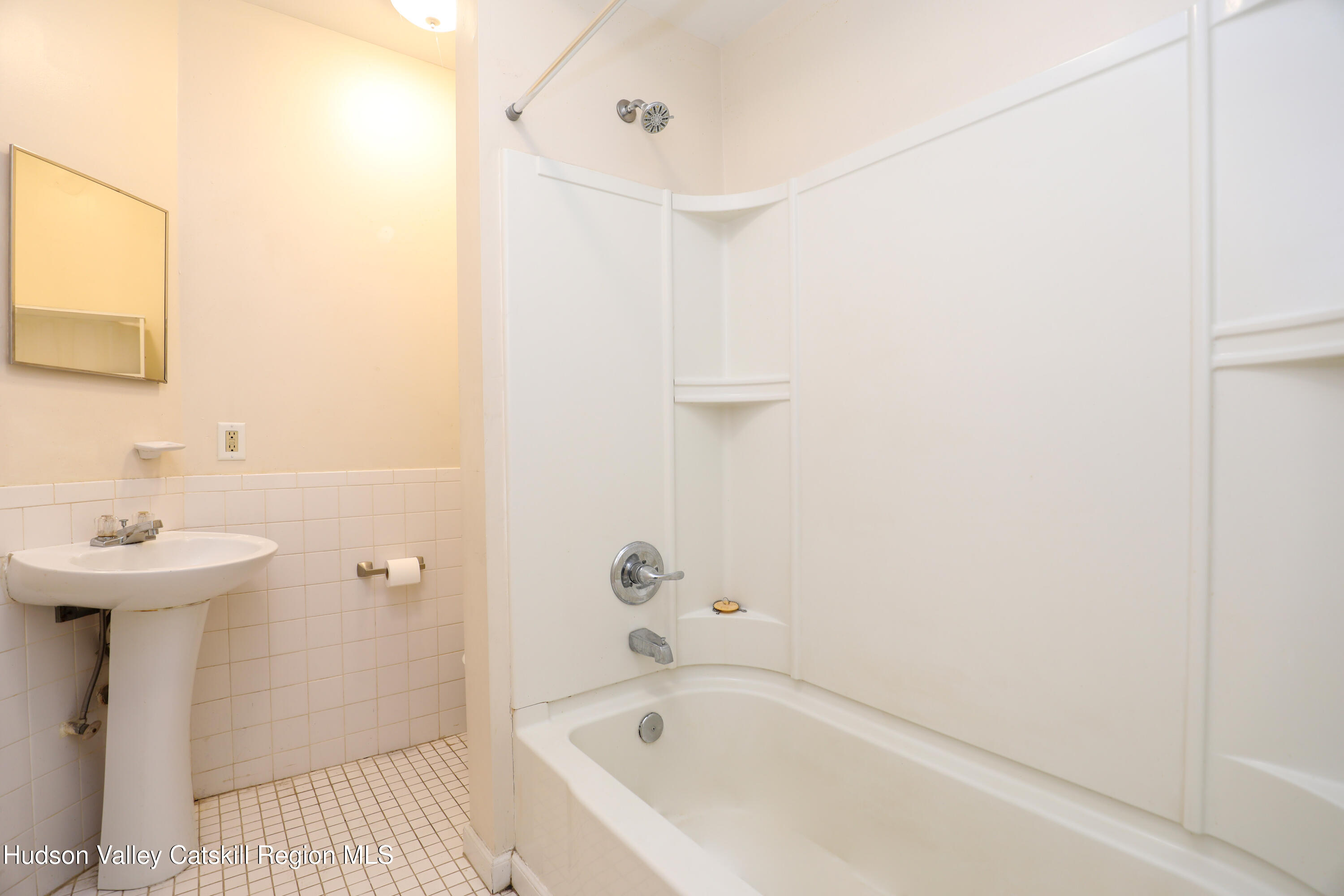 144 Saint James Street 1a