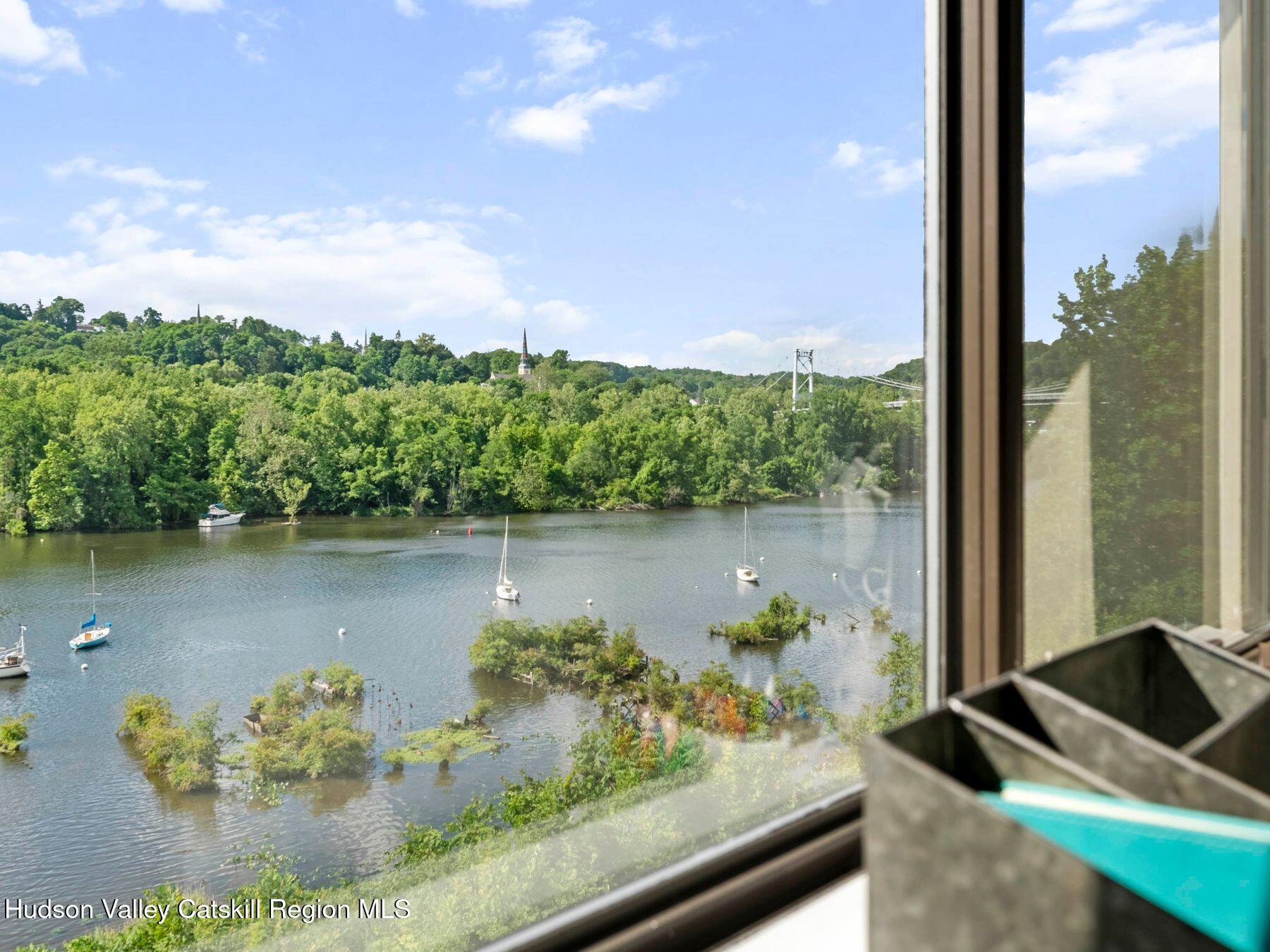 17 Rondout Harbor