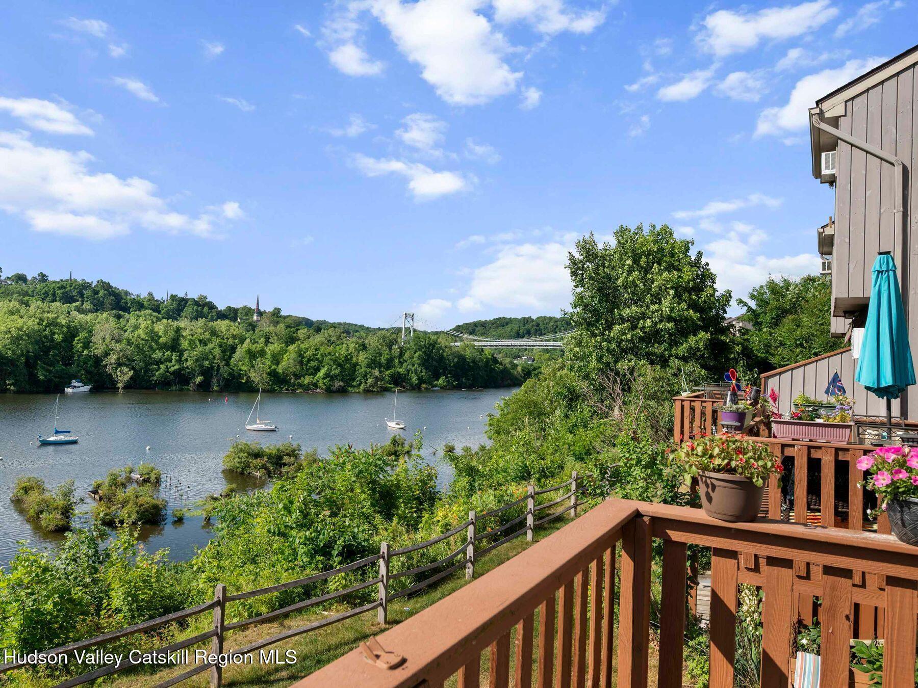 17 Rondout Harbor