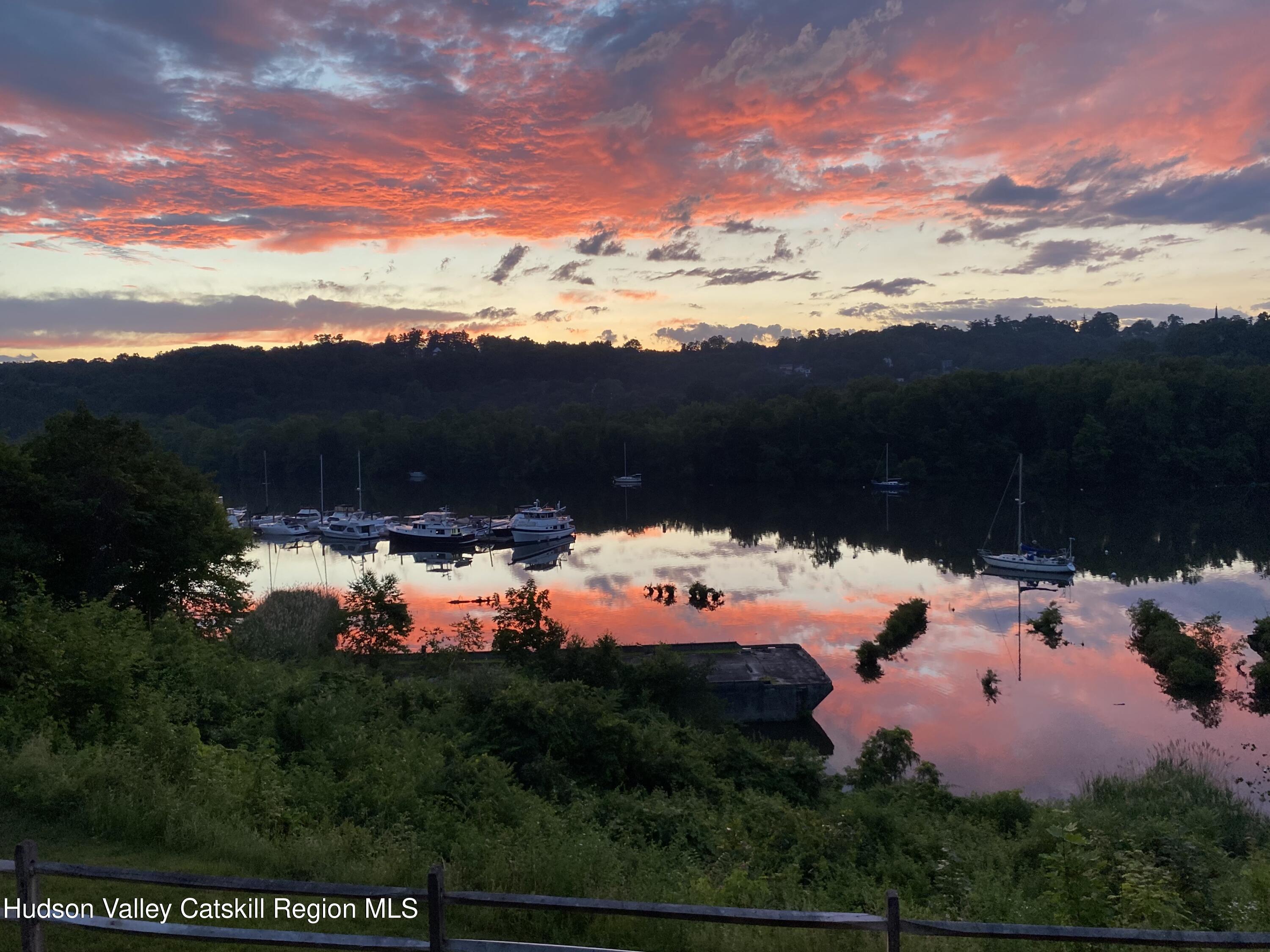 17 Rondout Harbor