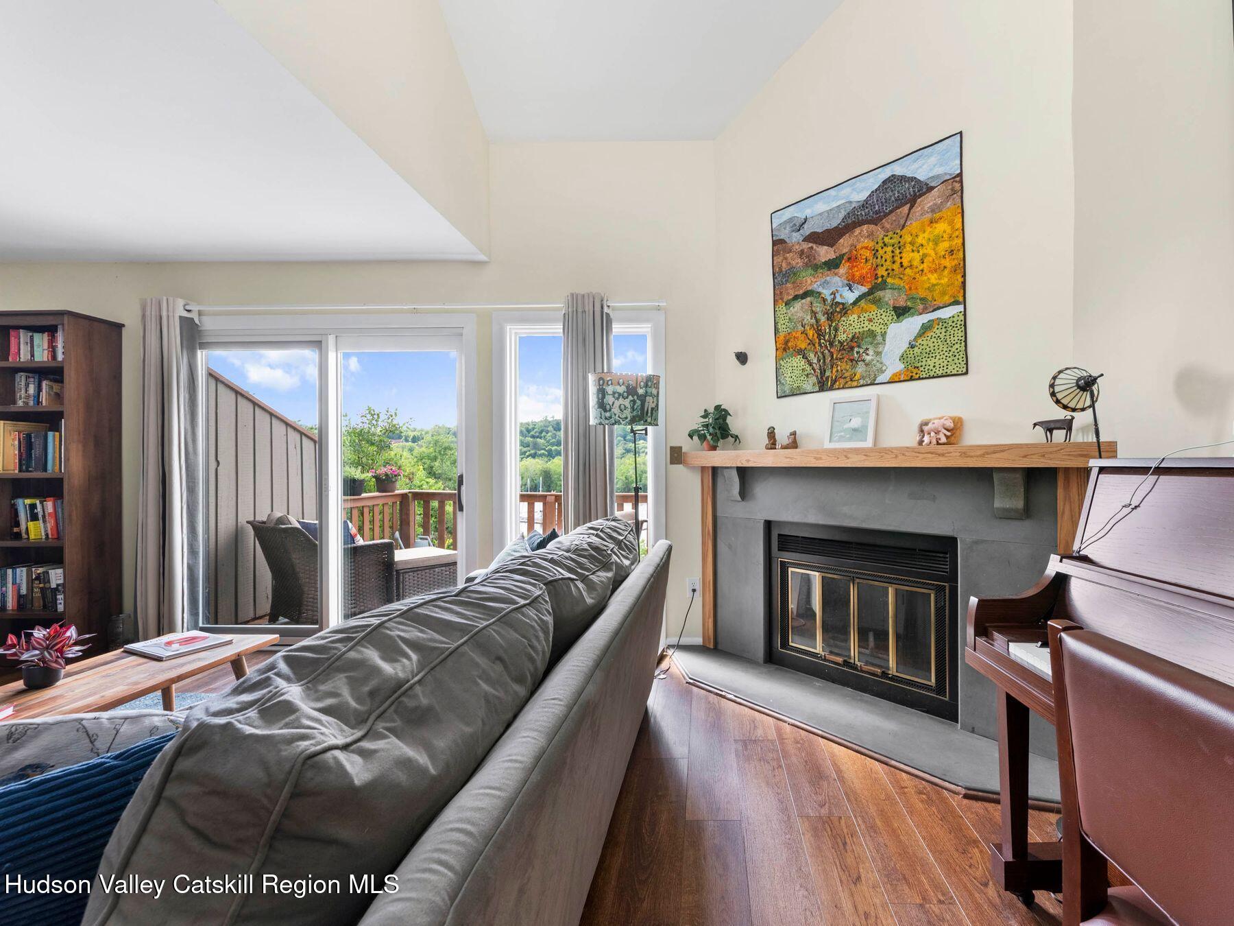17 Rondout Harbor