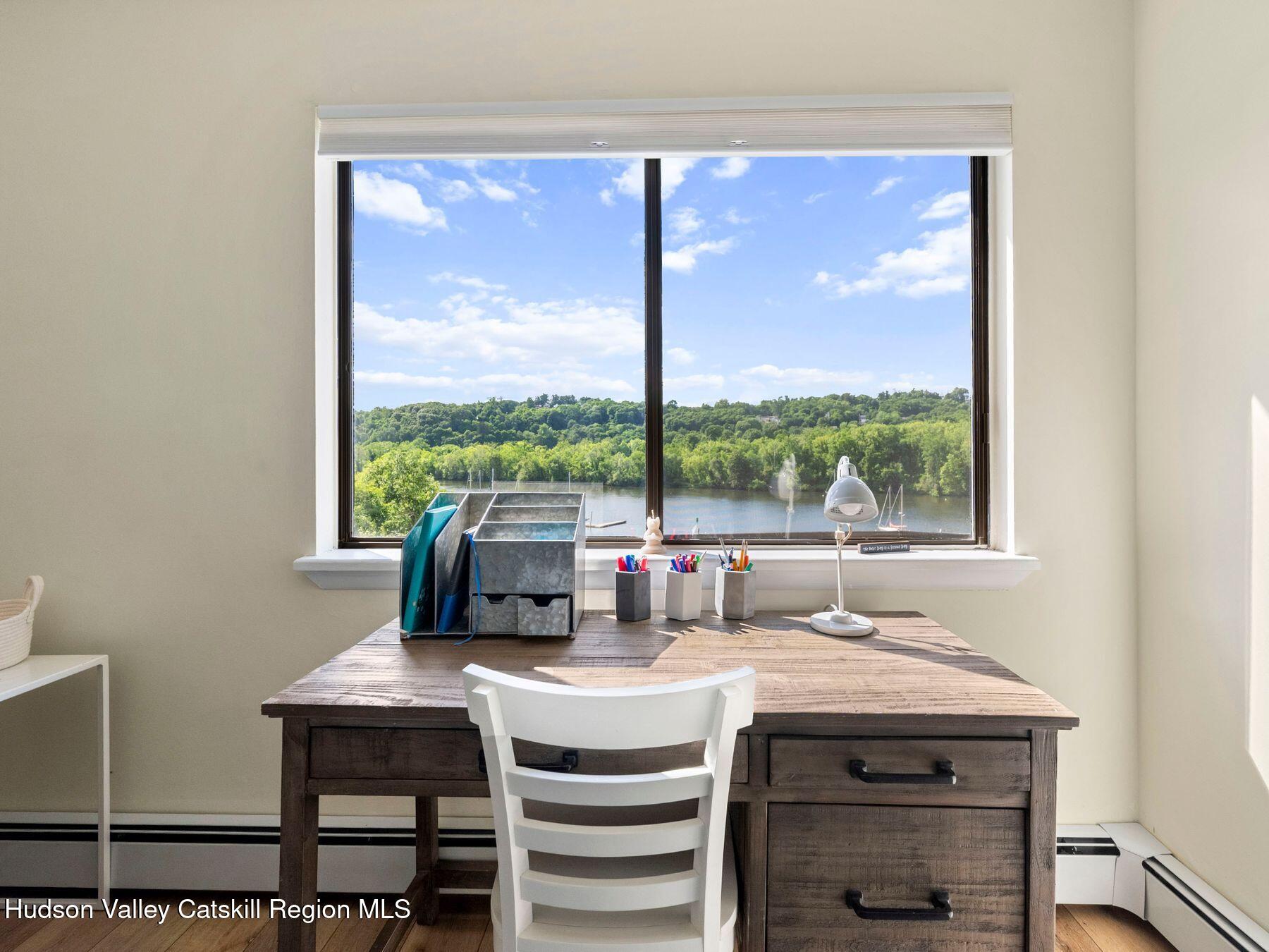 17 Rondout Harbor