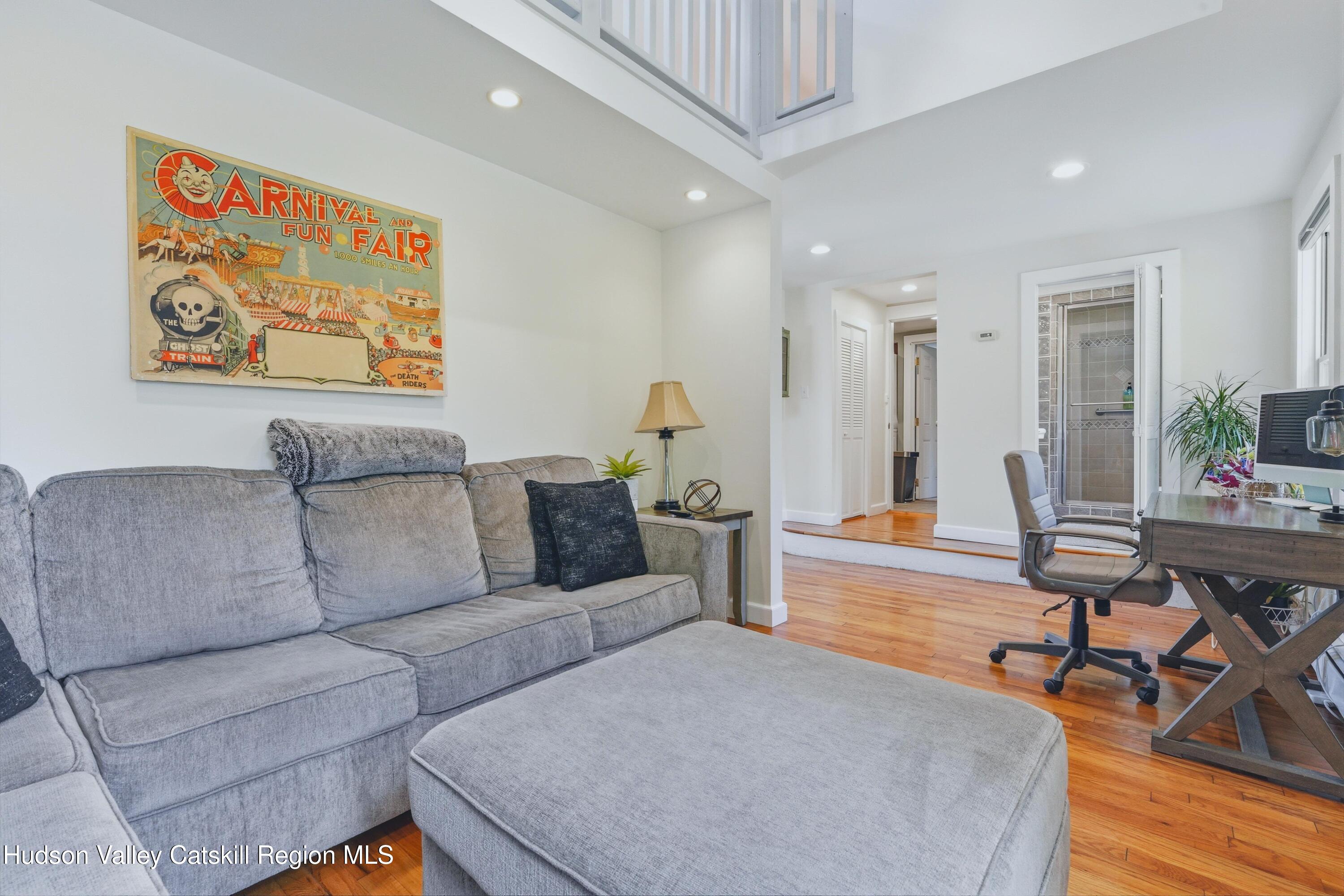 28 Railroad Avenue