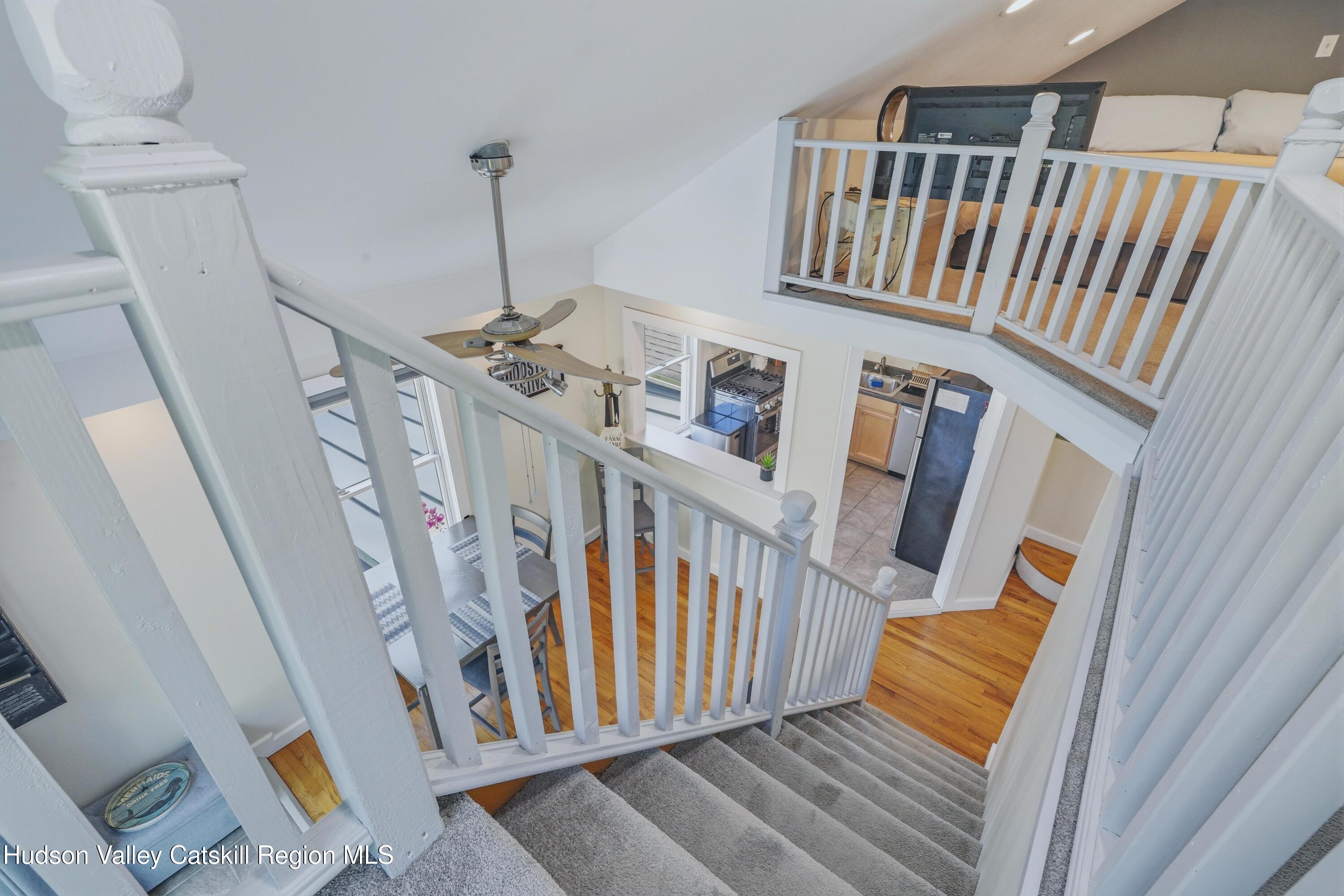 28 Railroad Avenue