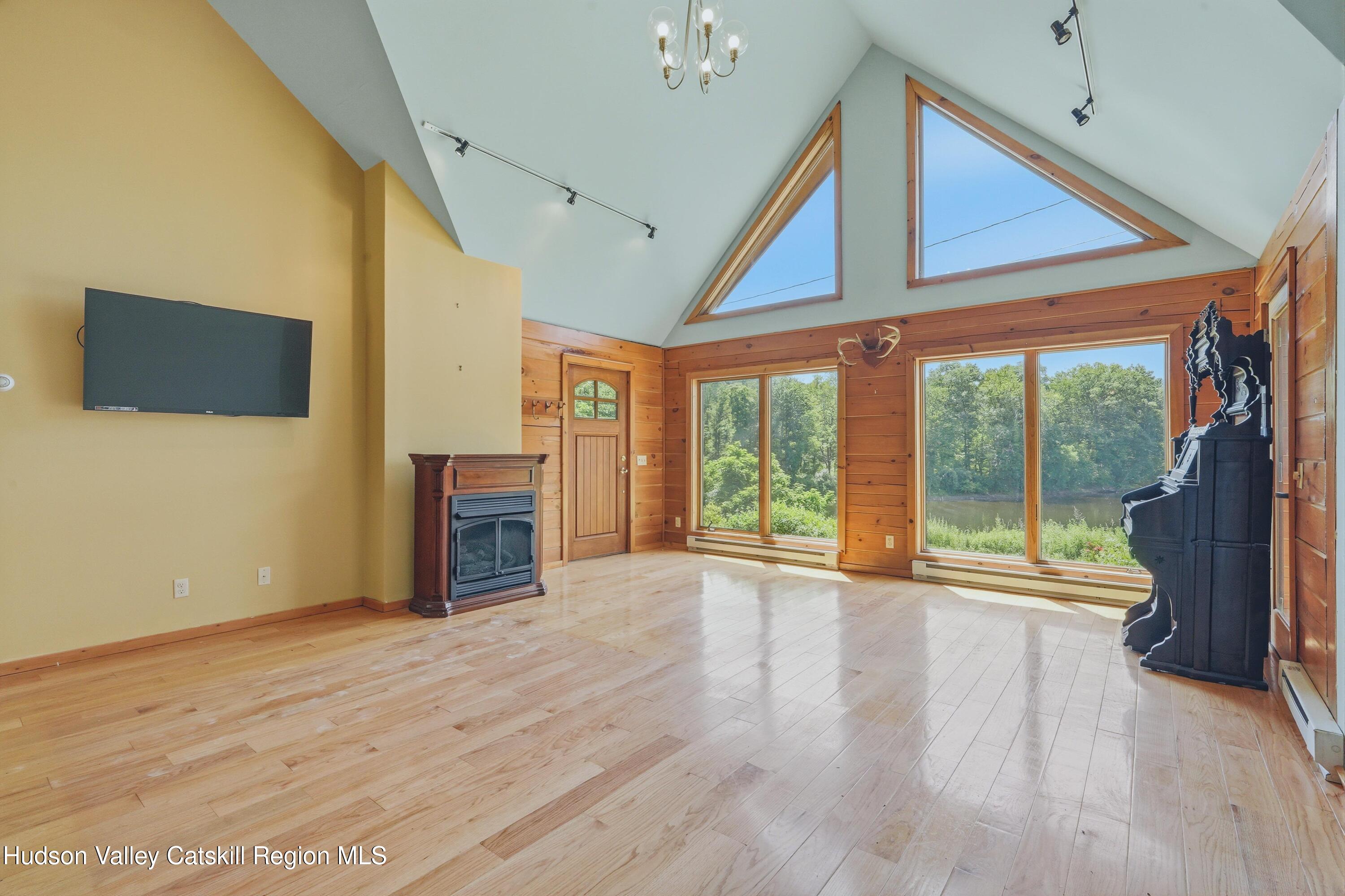 22 Deer Haven Drive