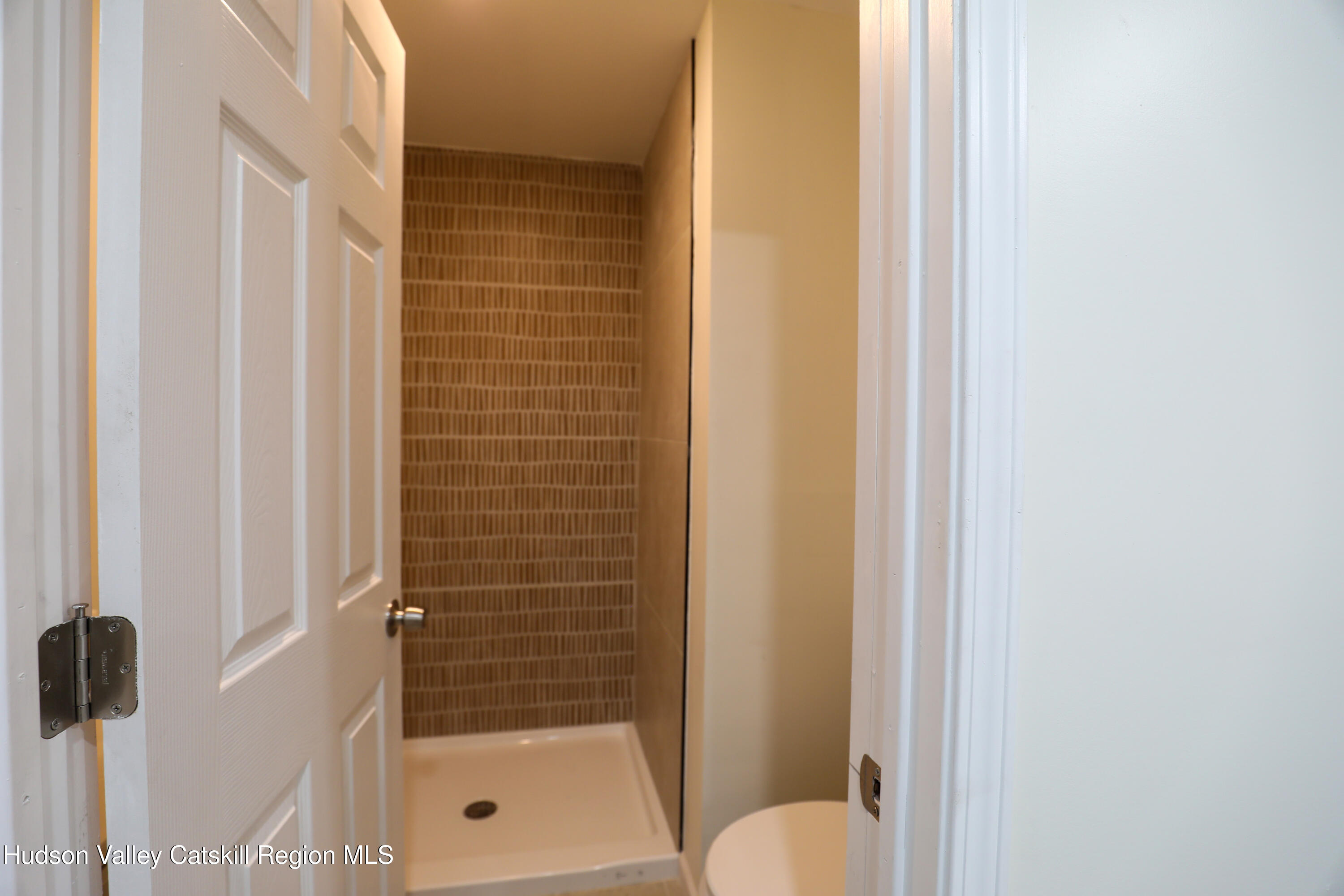 184-186 Broadway 2c