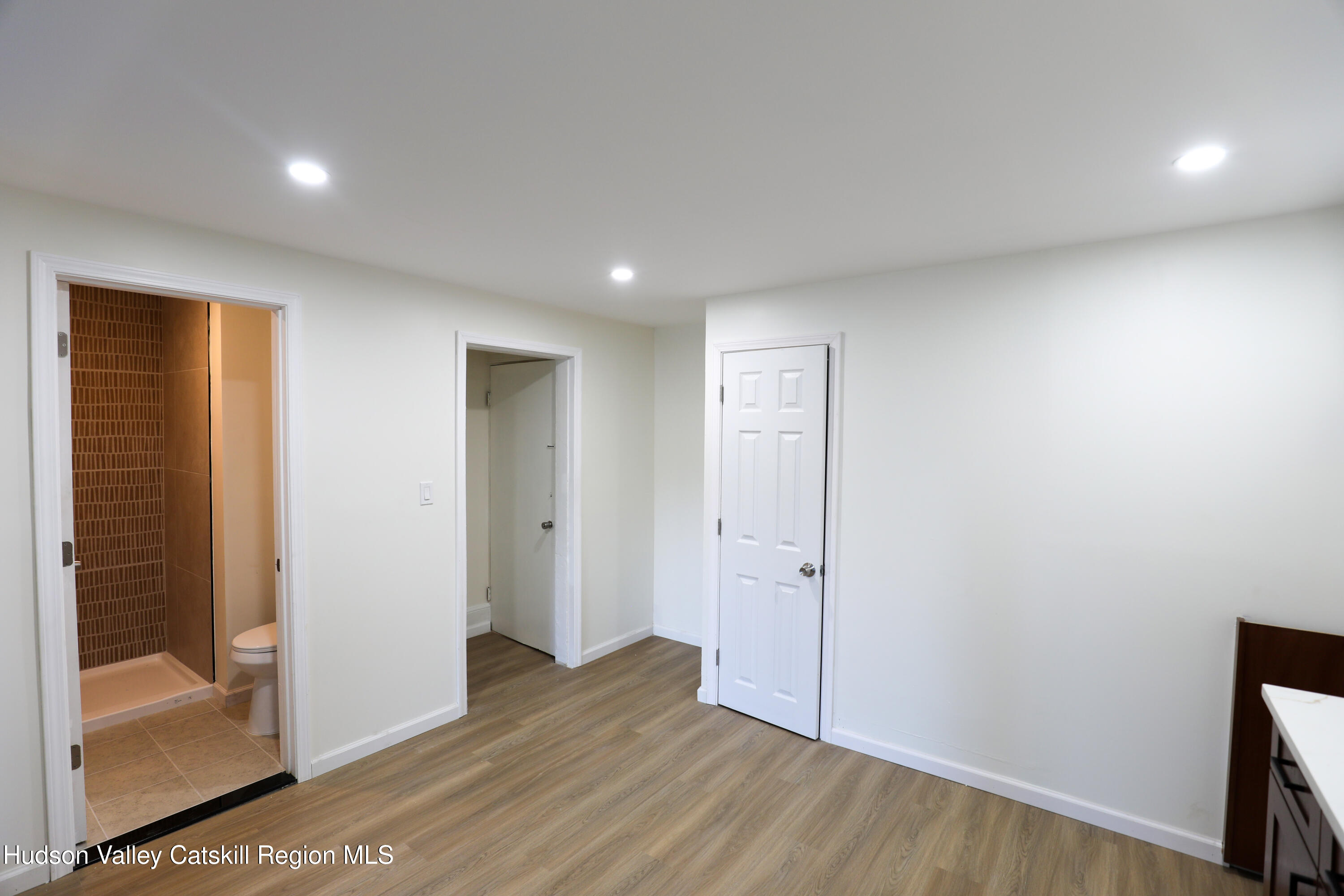 184-186 Broadway 2c