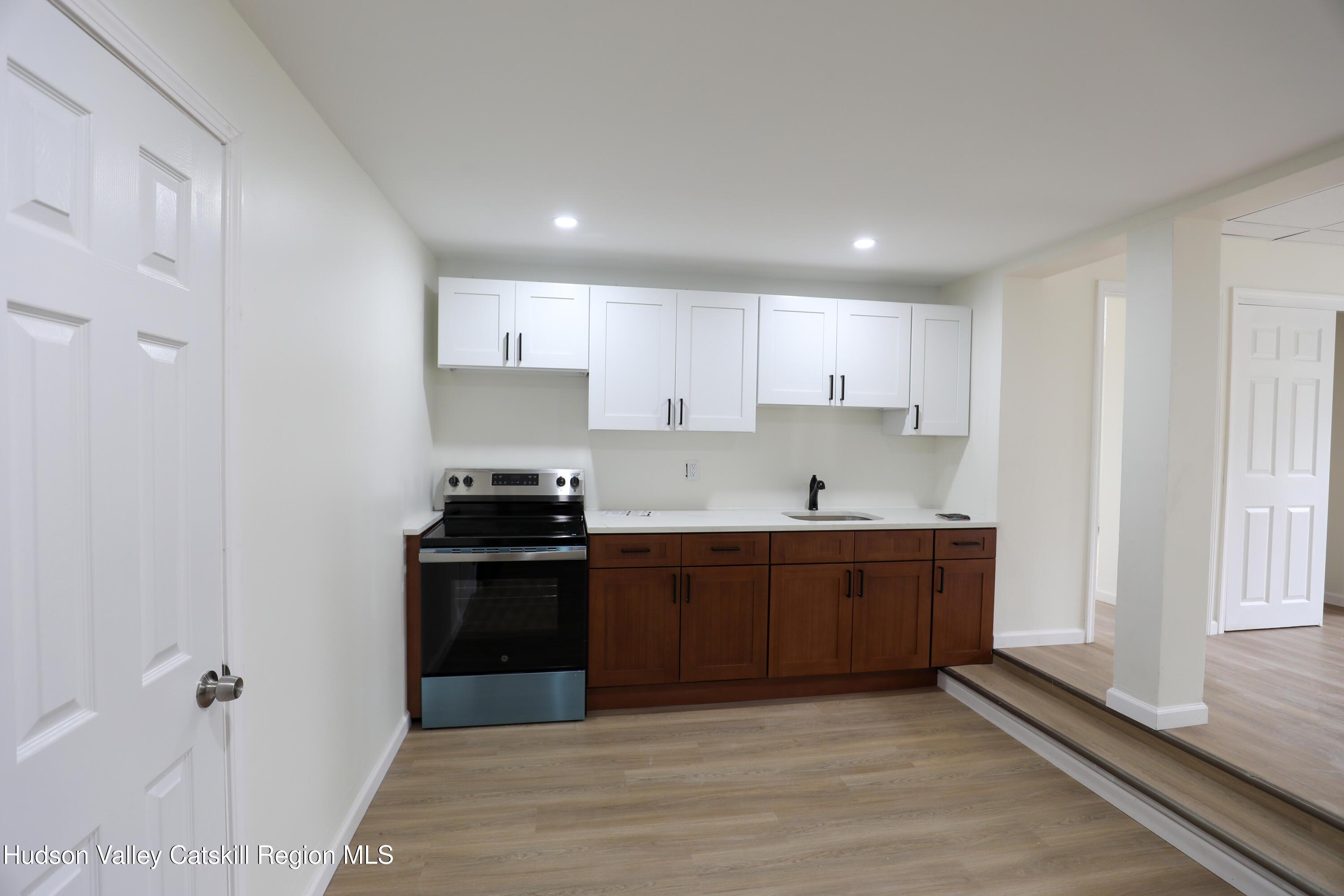184-186 Broadway 2c