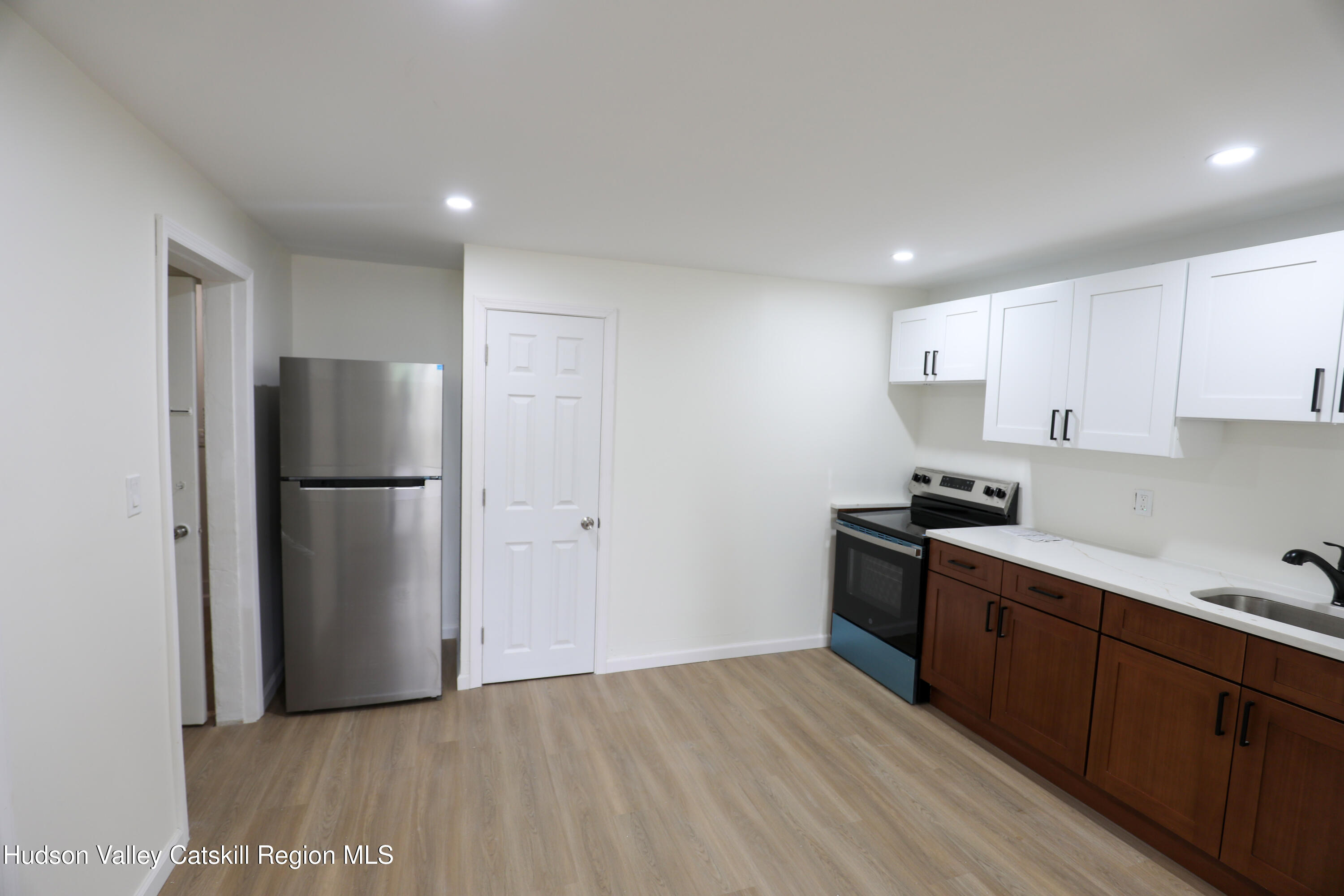 184-186 Broadway 2c