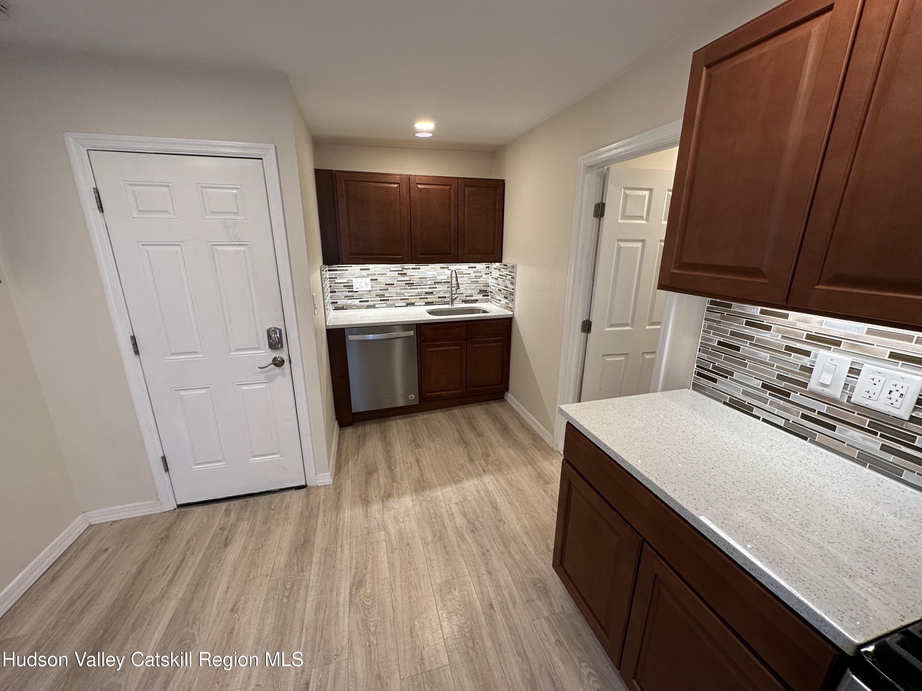152 Saint James Street 4