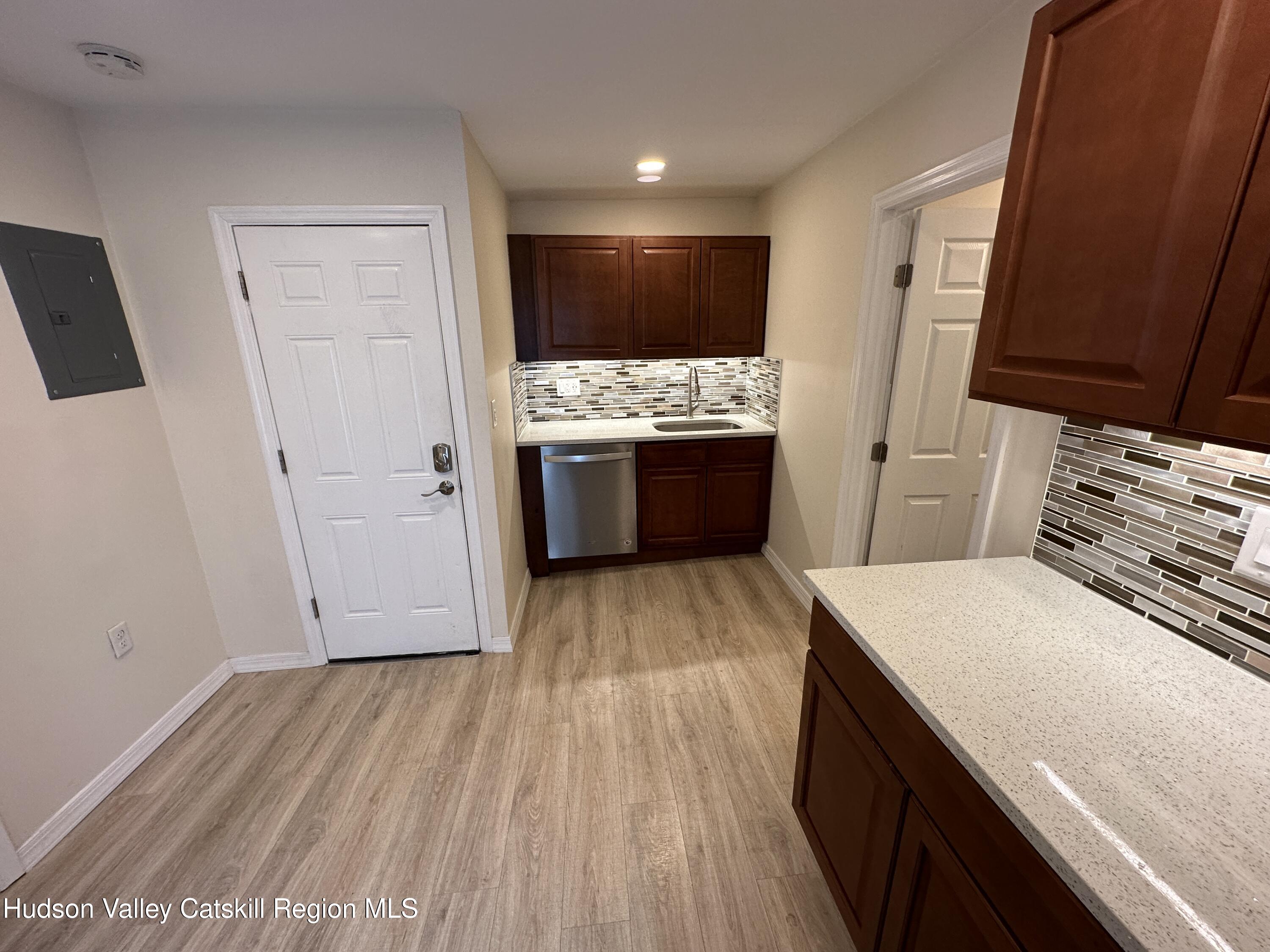 152 Saint James Street 4