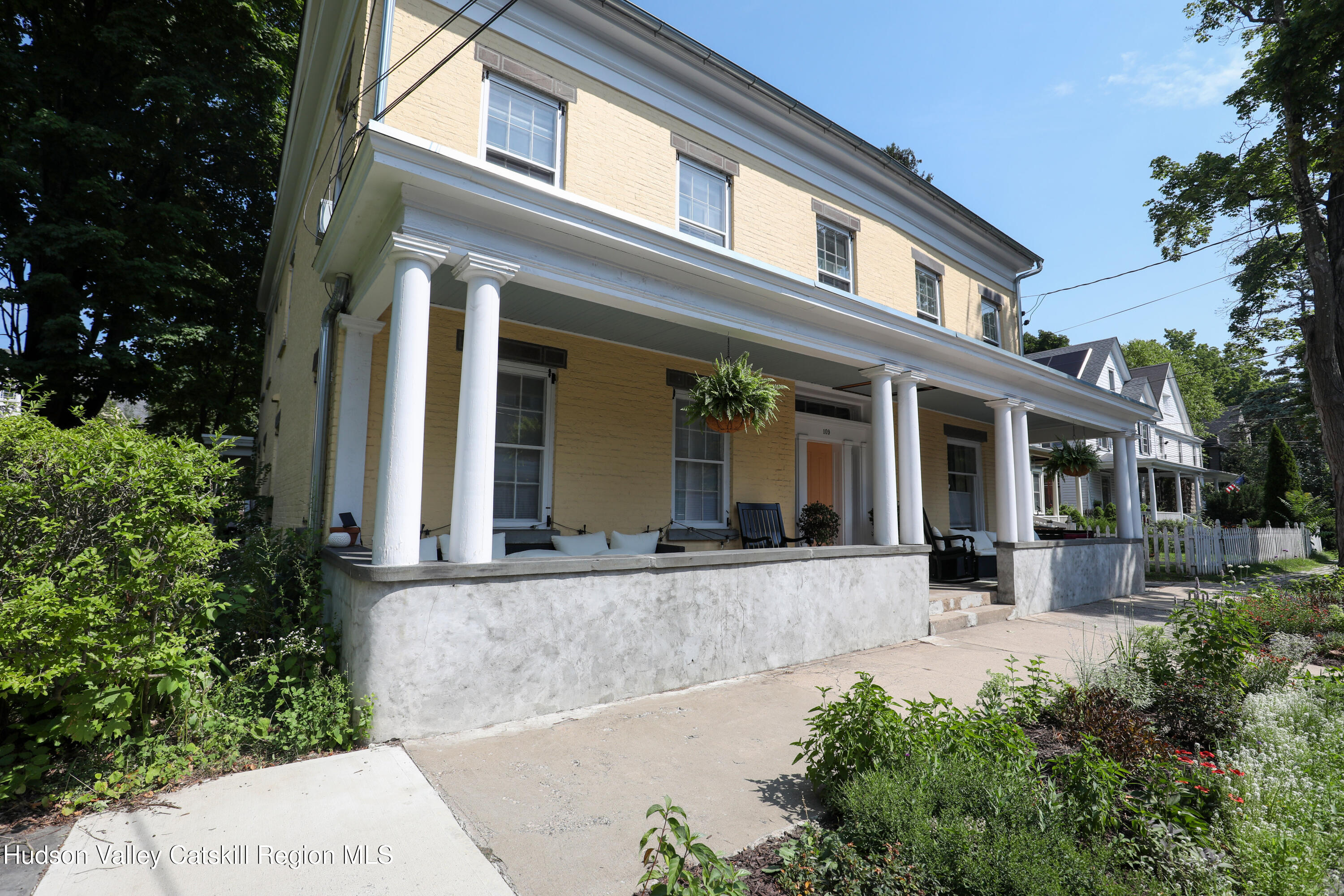109 Saint James Street 5