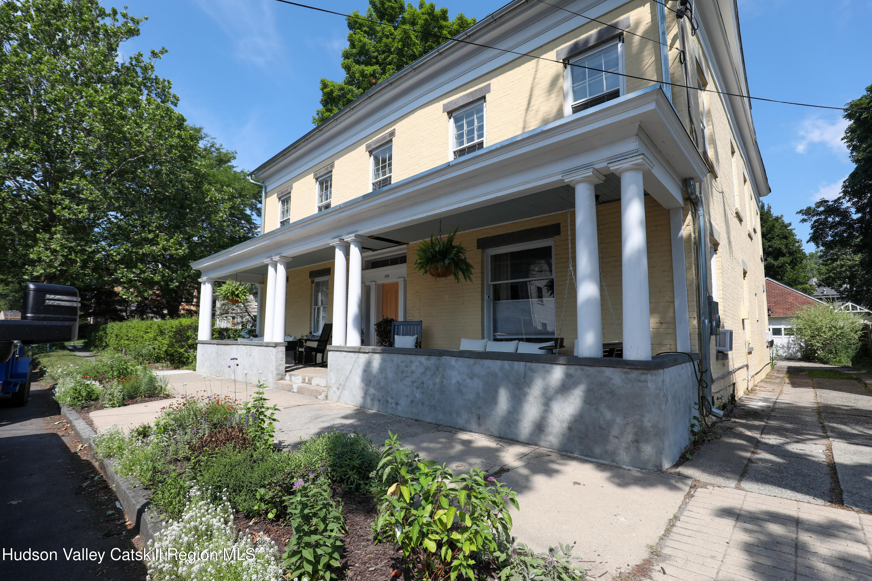 109 Saint James Street 5