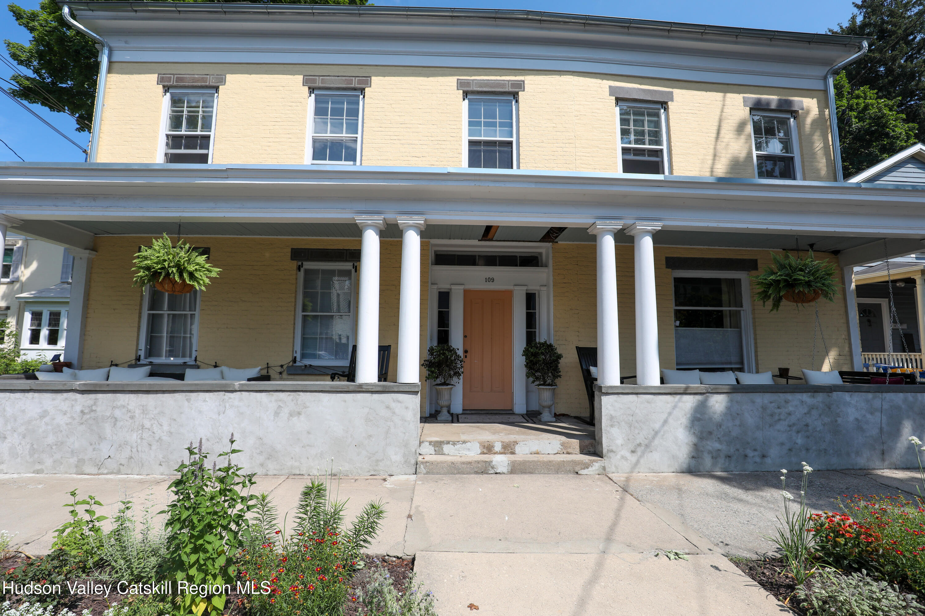 109 Saint James Street 5