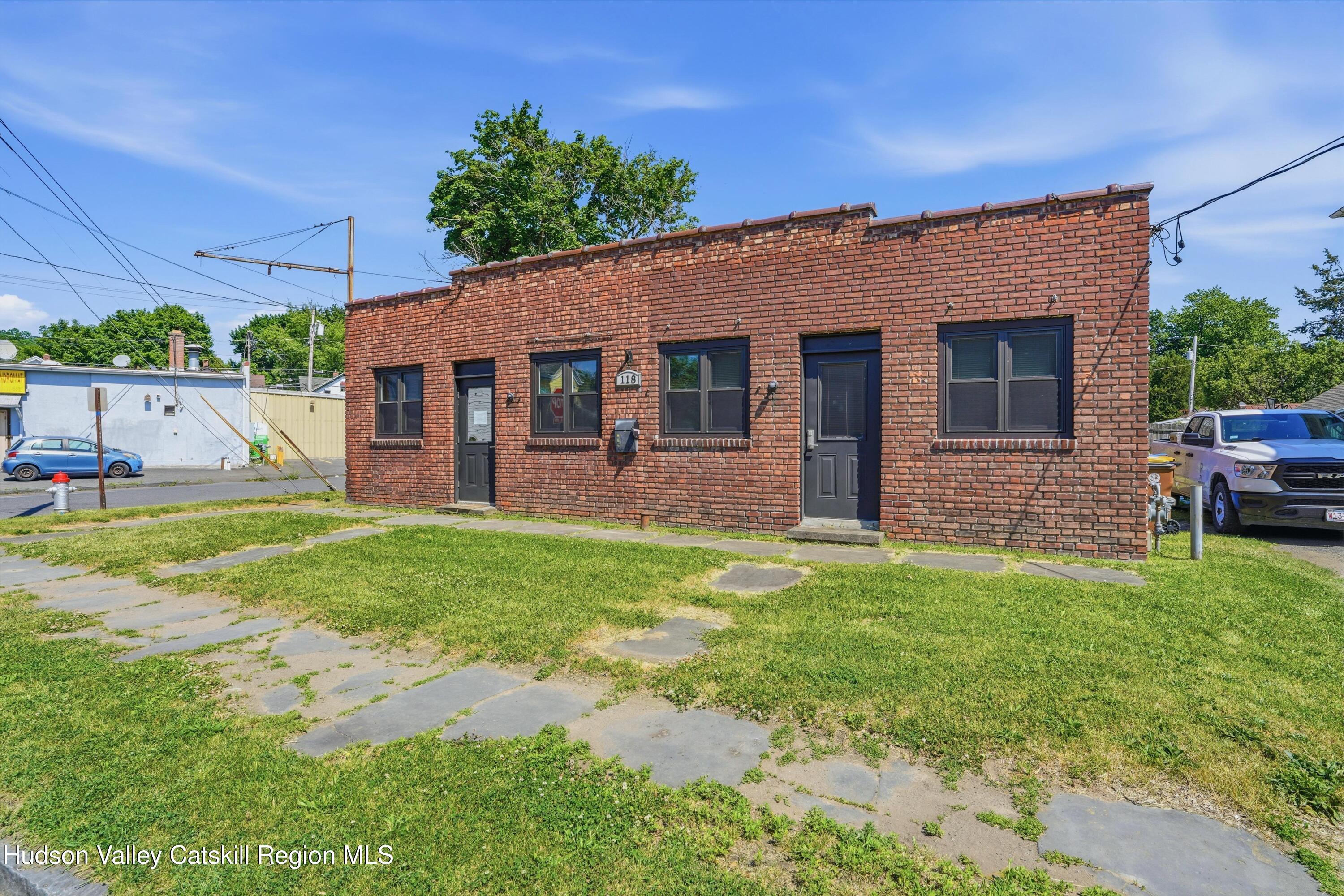 118 Grand Street