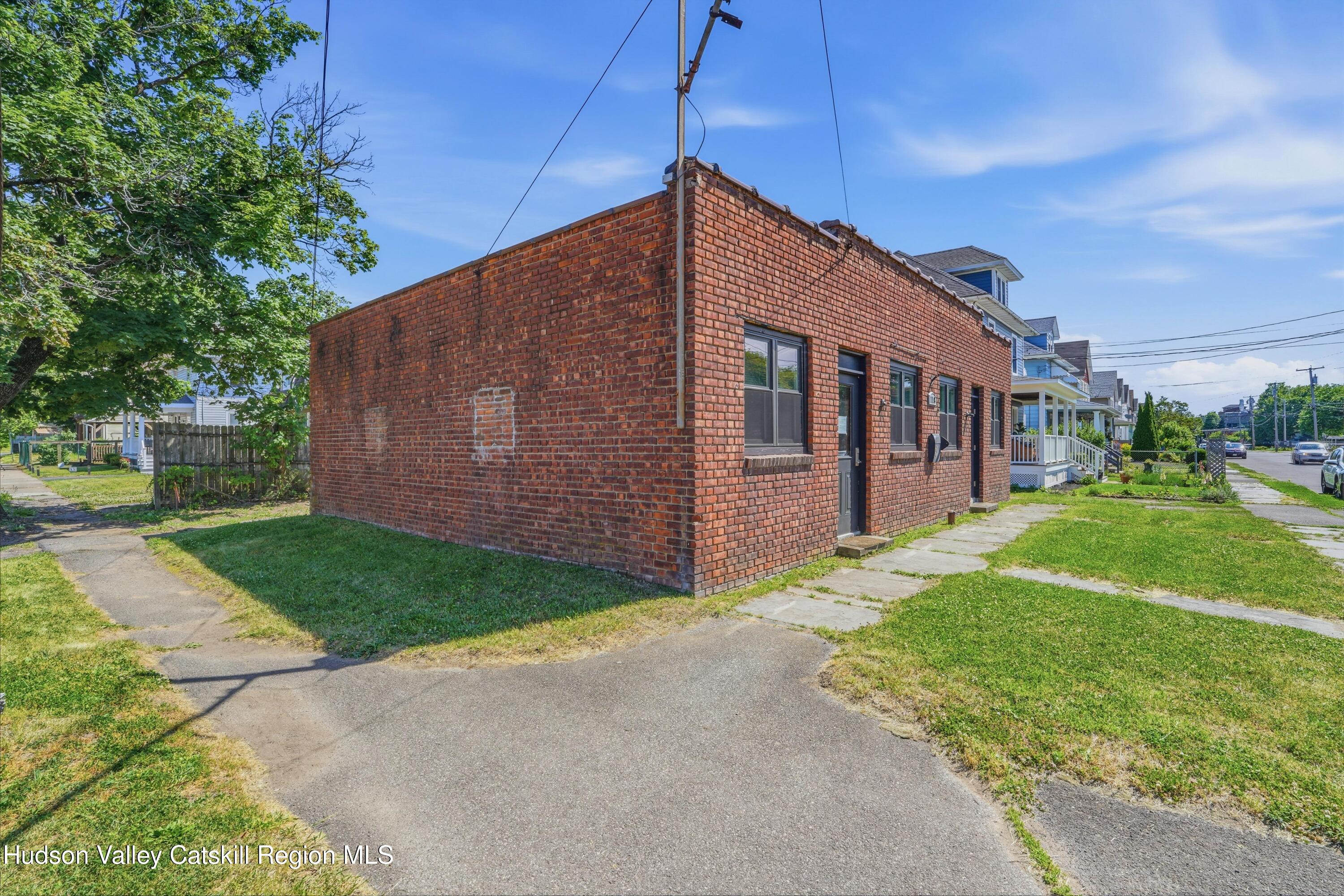 118 Grand Street