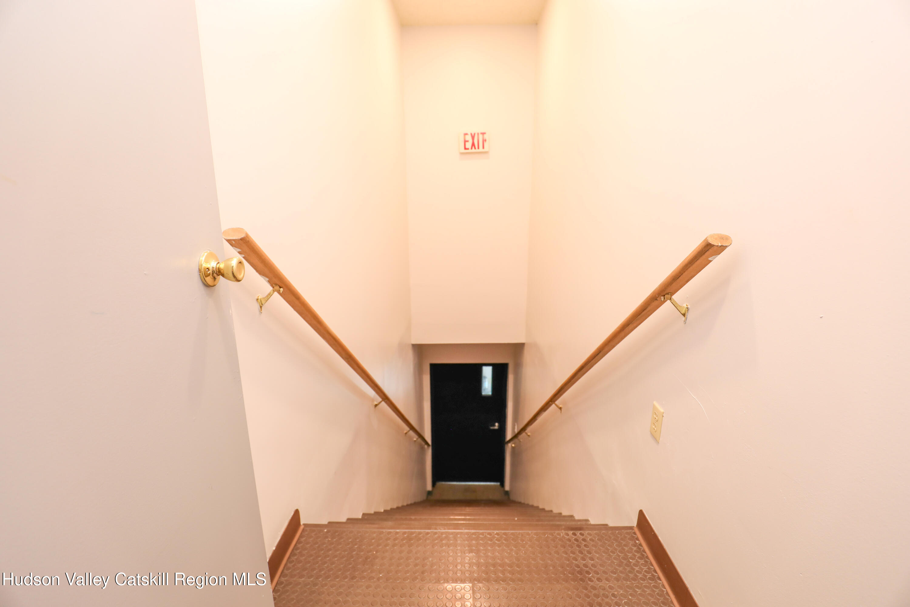 2905 Route 9w 2