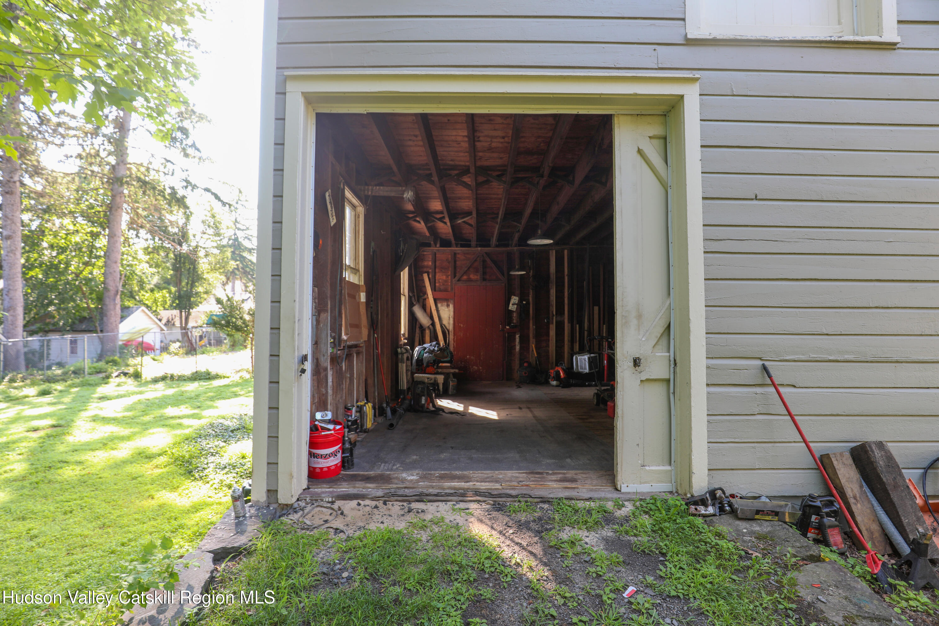 12-16 Lounsbury Place