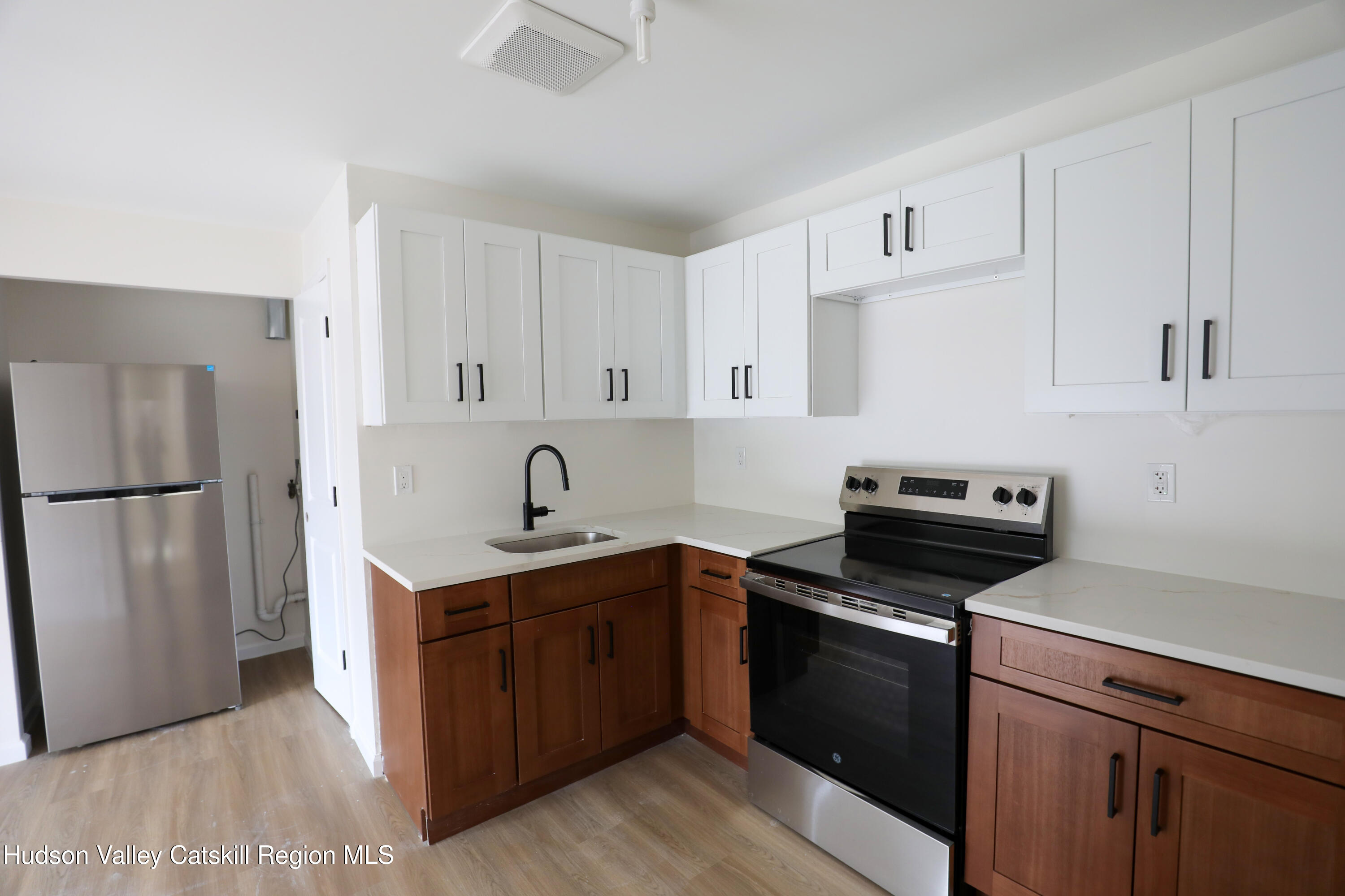 190 Broadway 2b