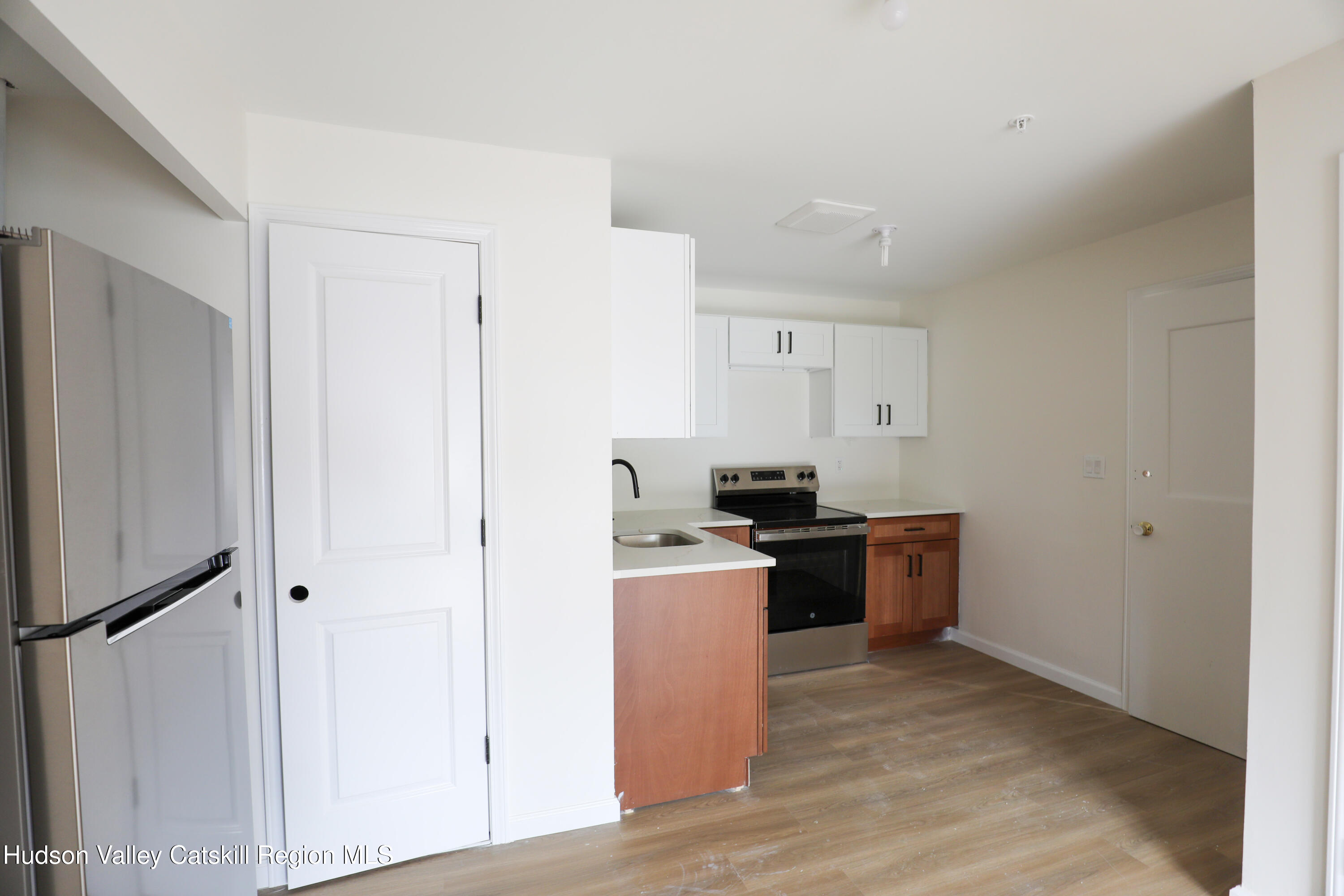 190 Broadway 2b