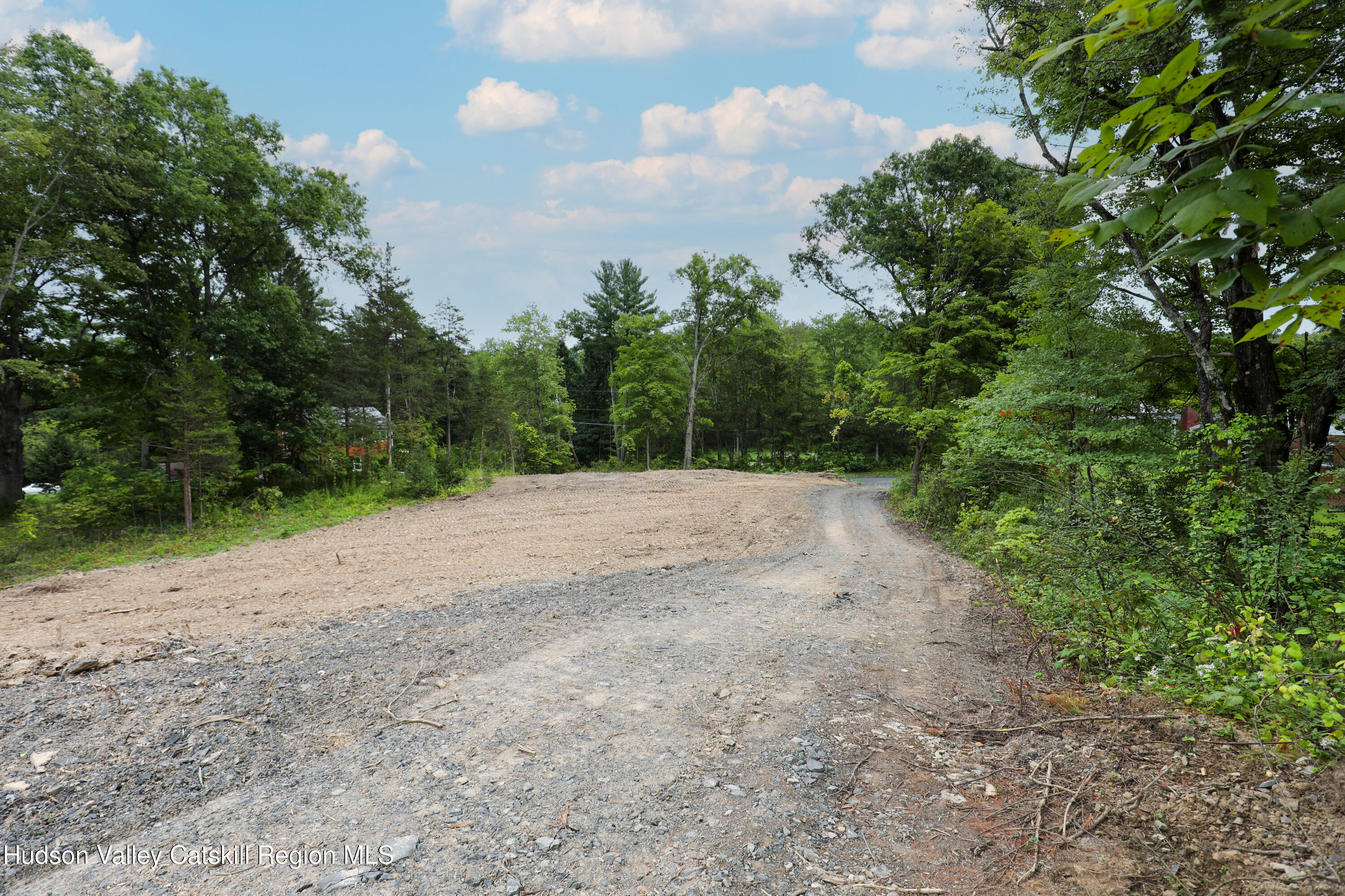 2286 Route 9w
