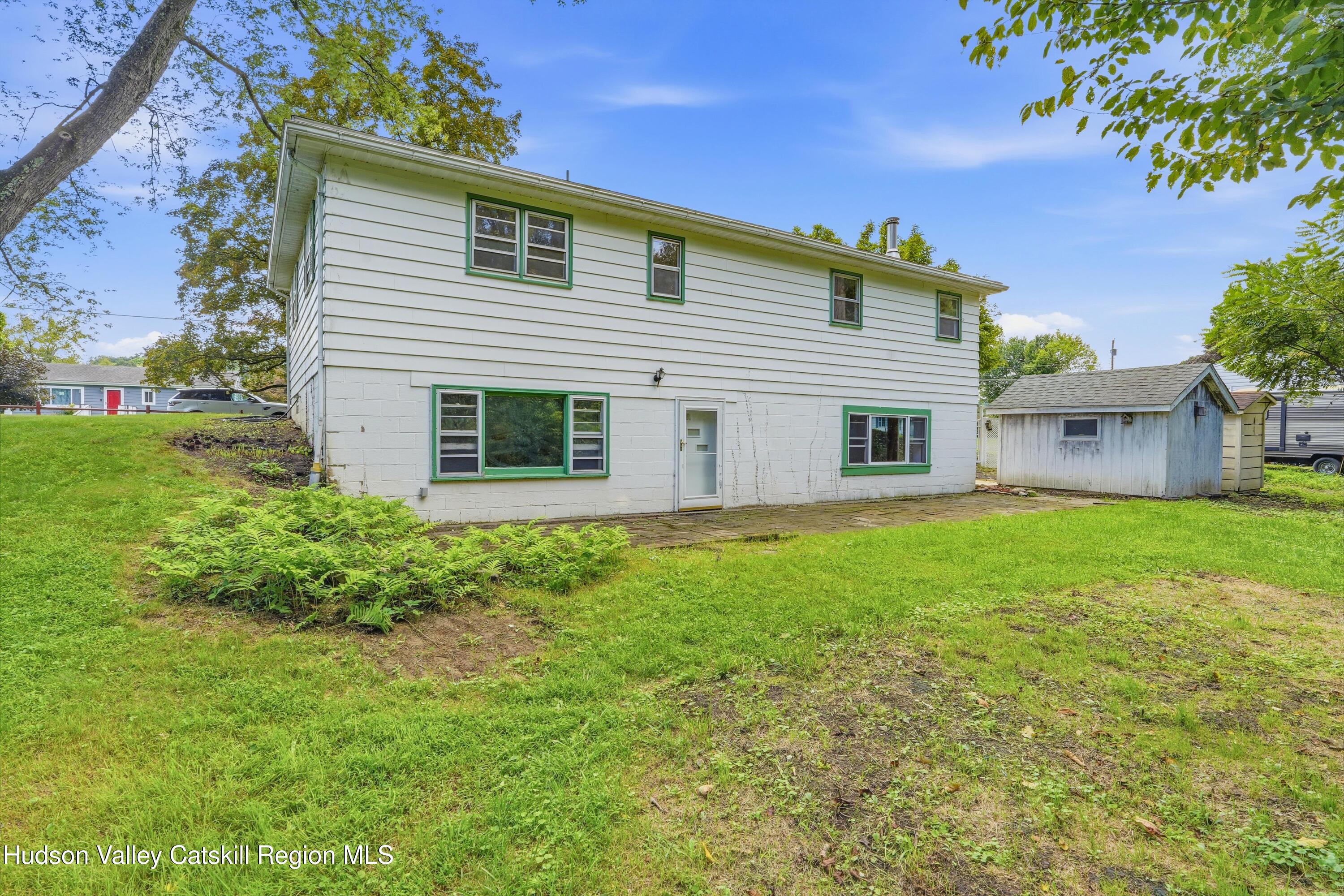 529 Lakeview Terrace
