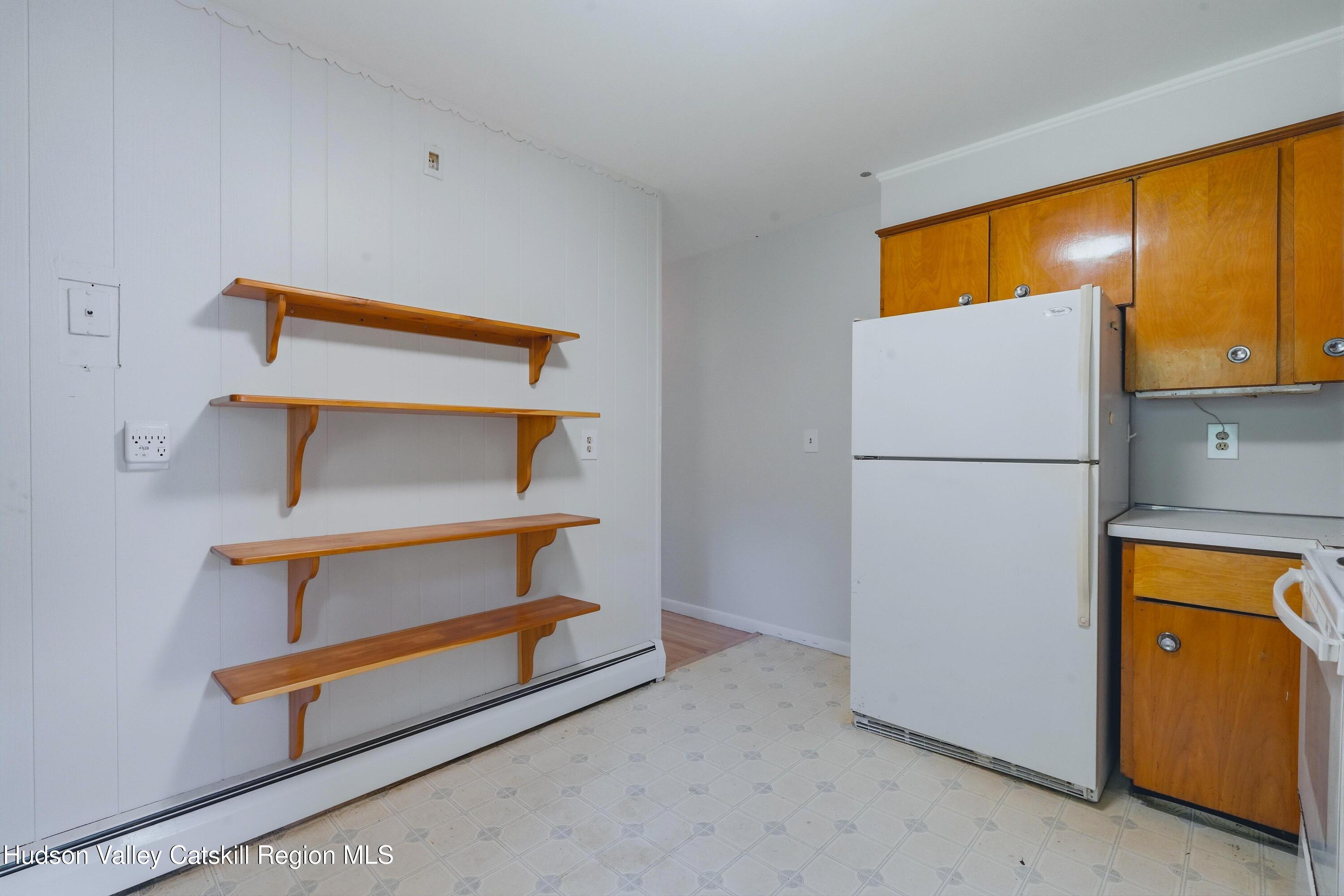 529 Lakeview Terrace