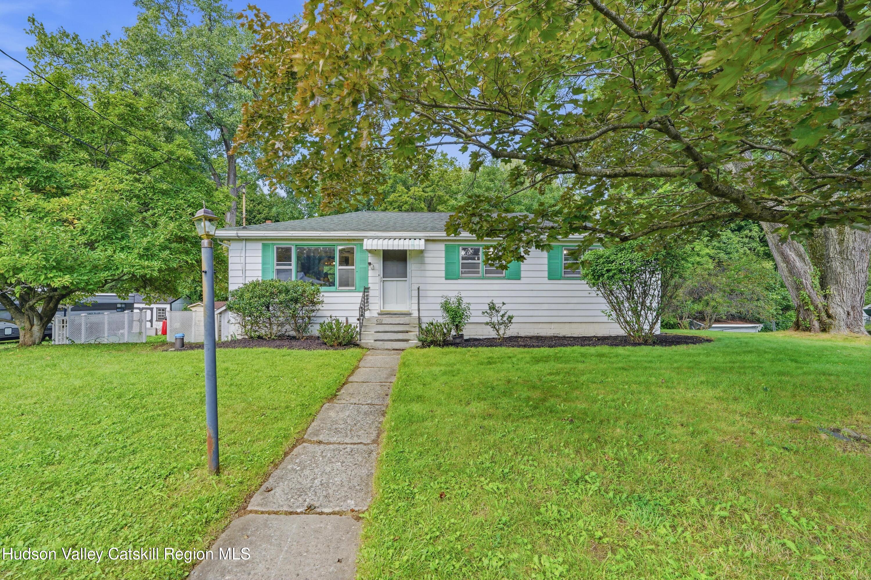 529 Lakeview Terrace