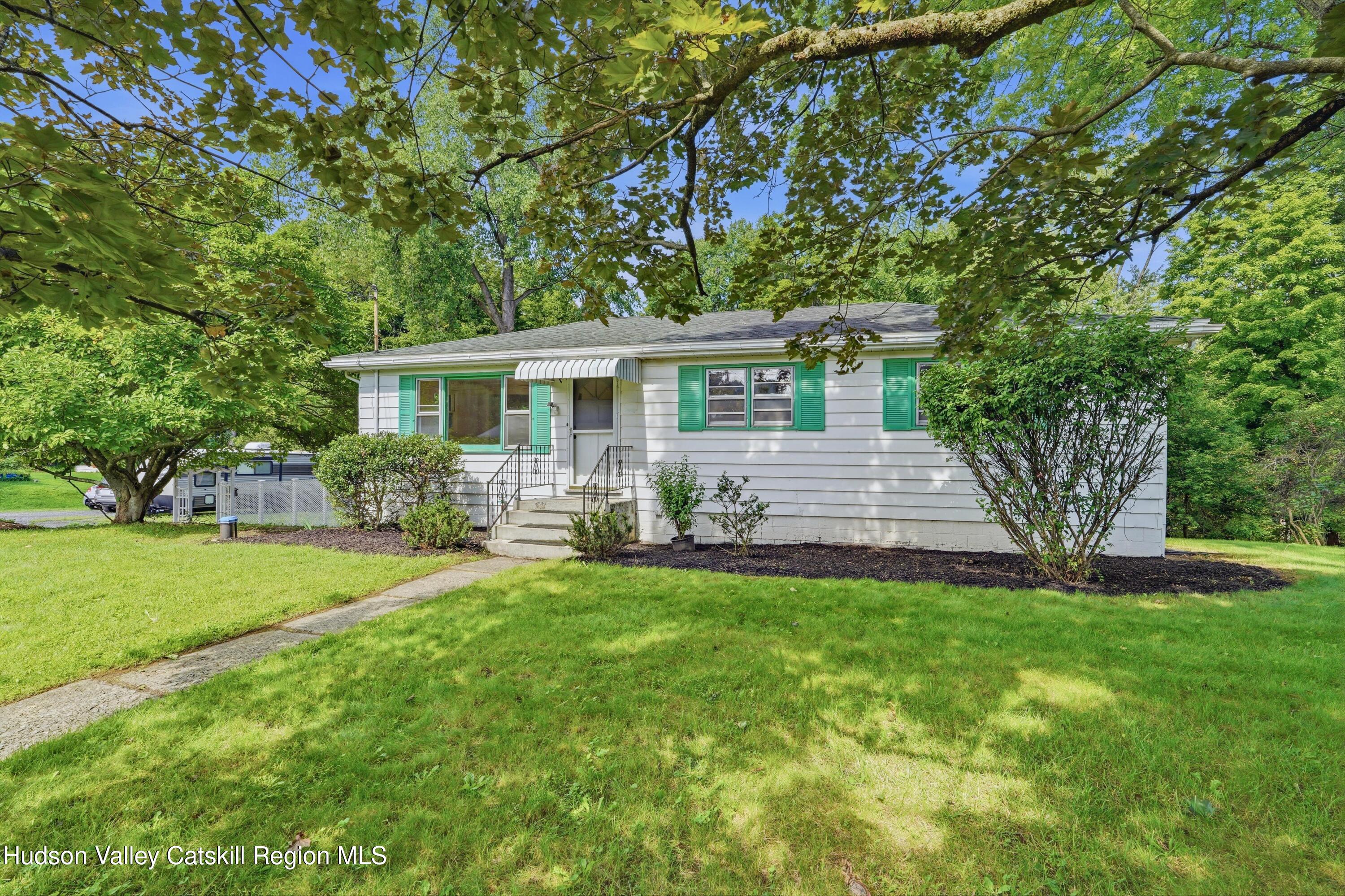529 Lakeview Terrace