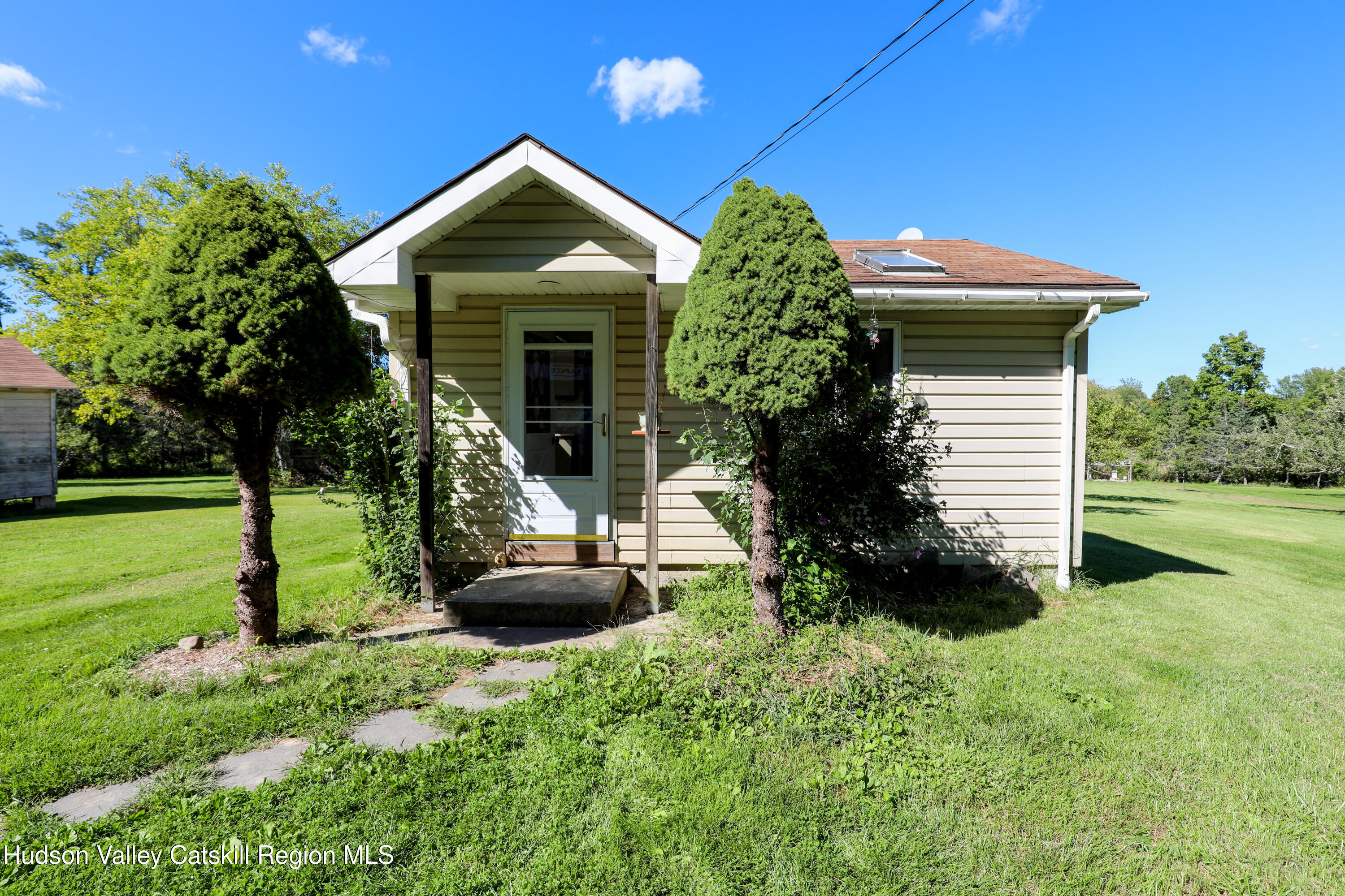 147 Rock Hill Road