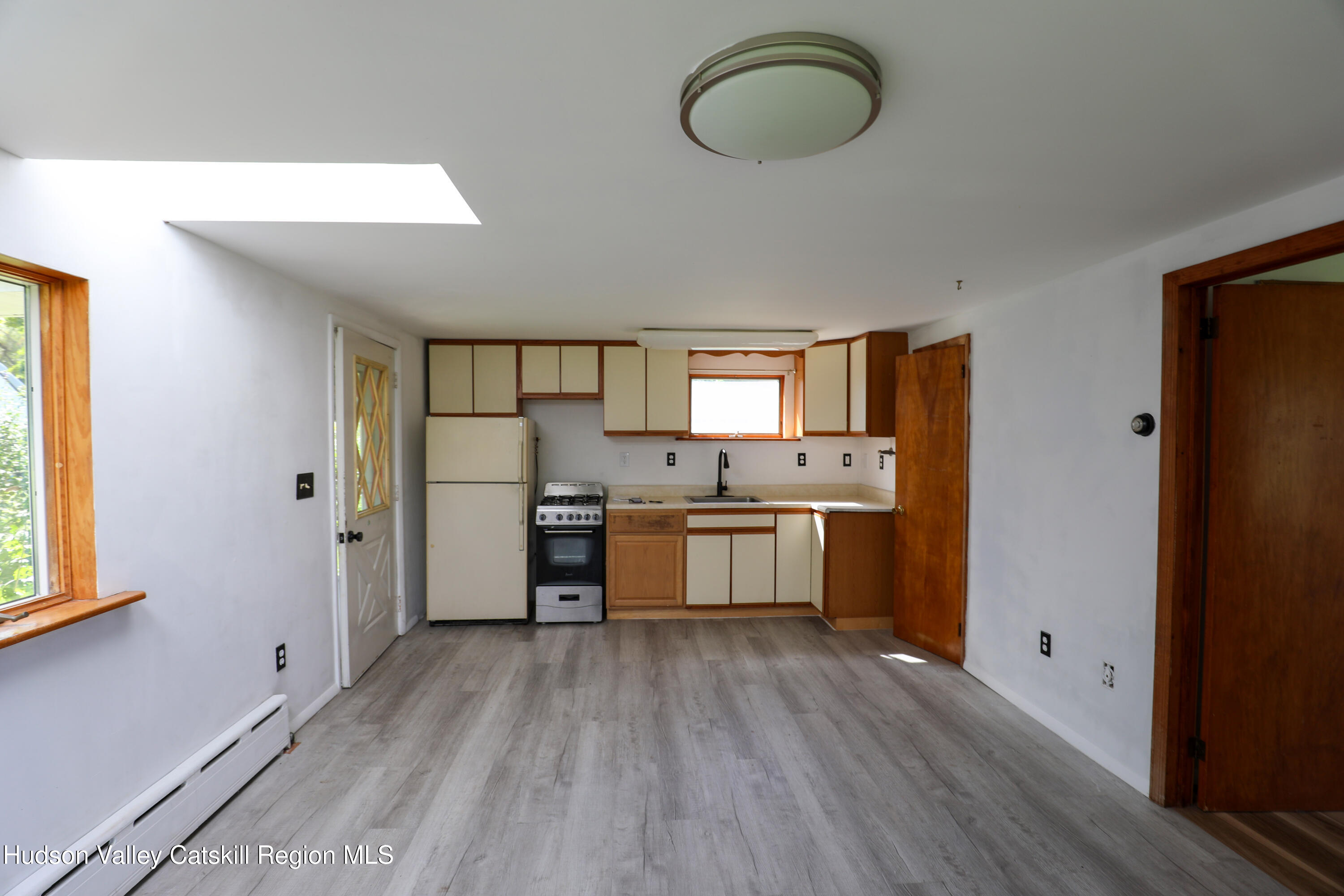 147 Rock Hill Road