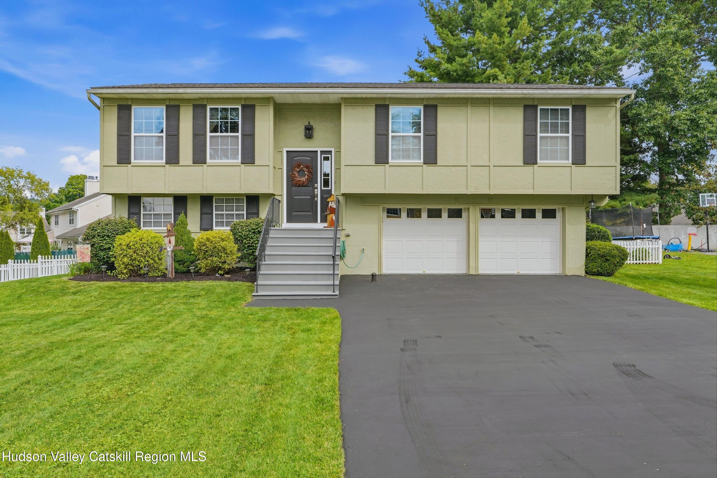 38 Genesee Avenue