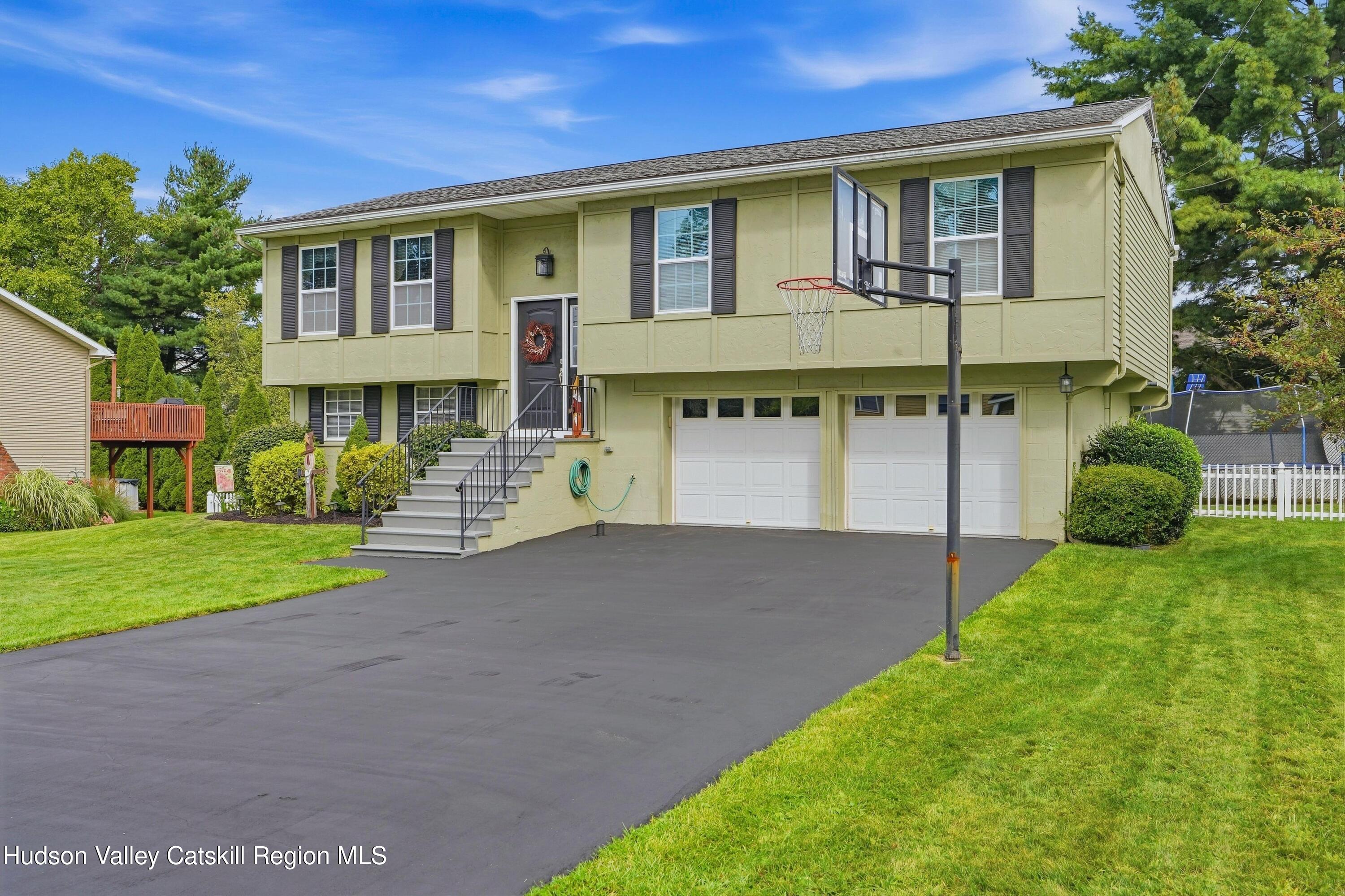 38 Genesee Avenue