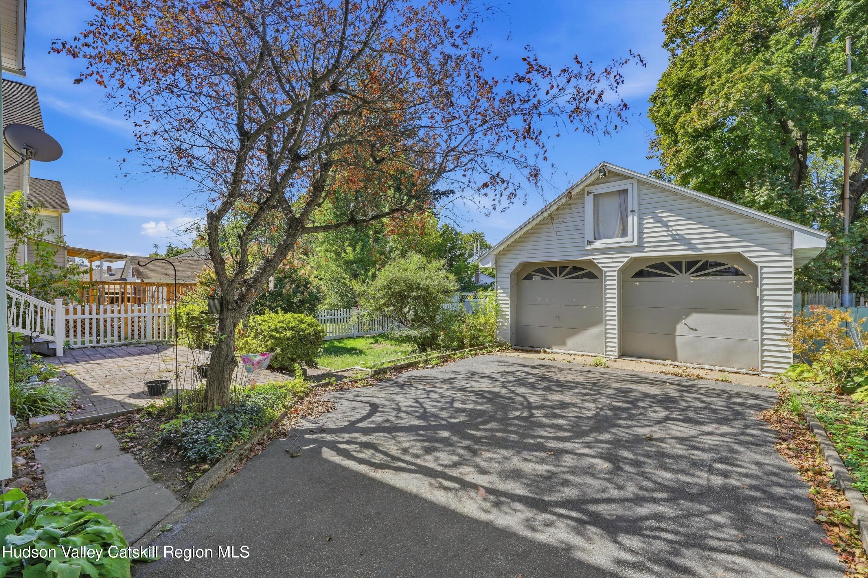 10 Linwood Place