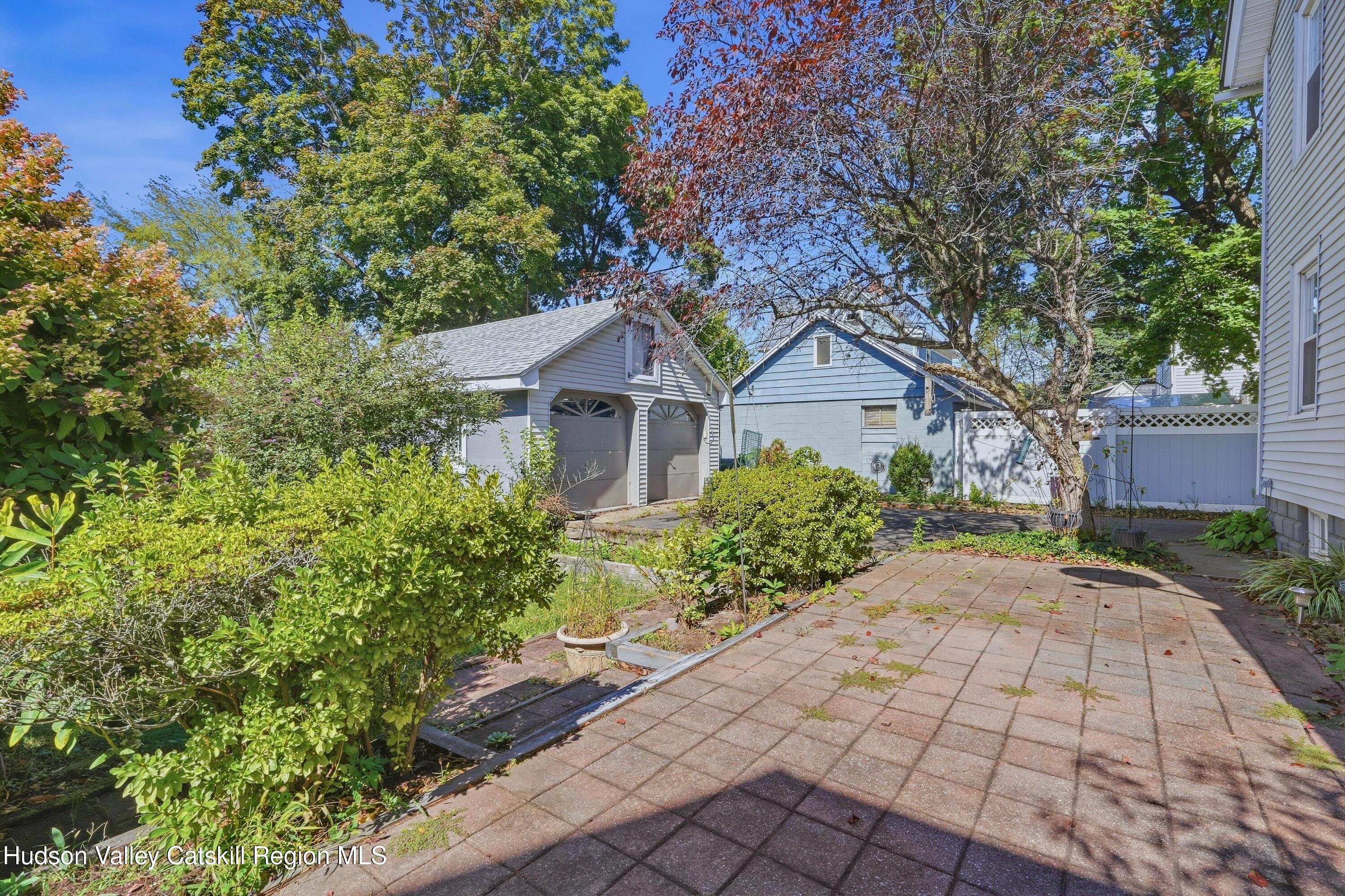 10 Linwood Place