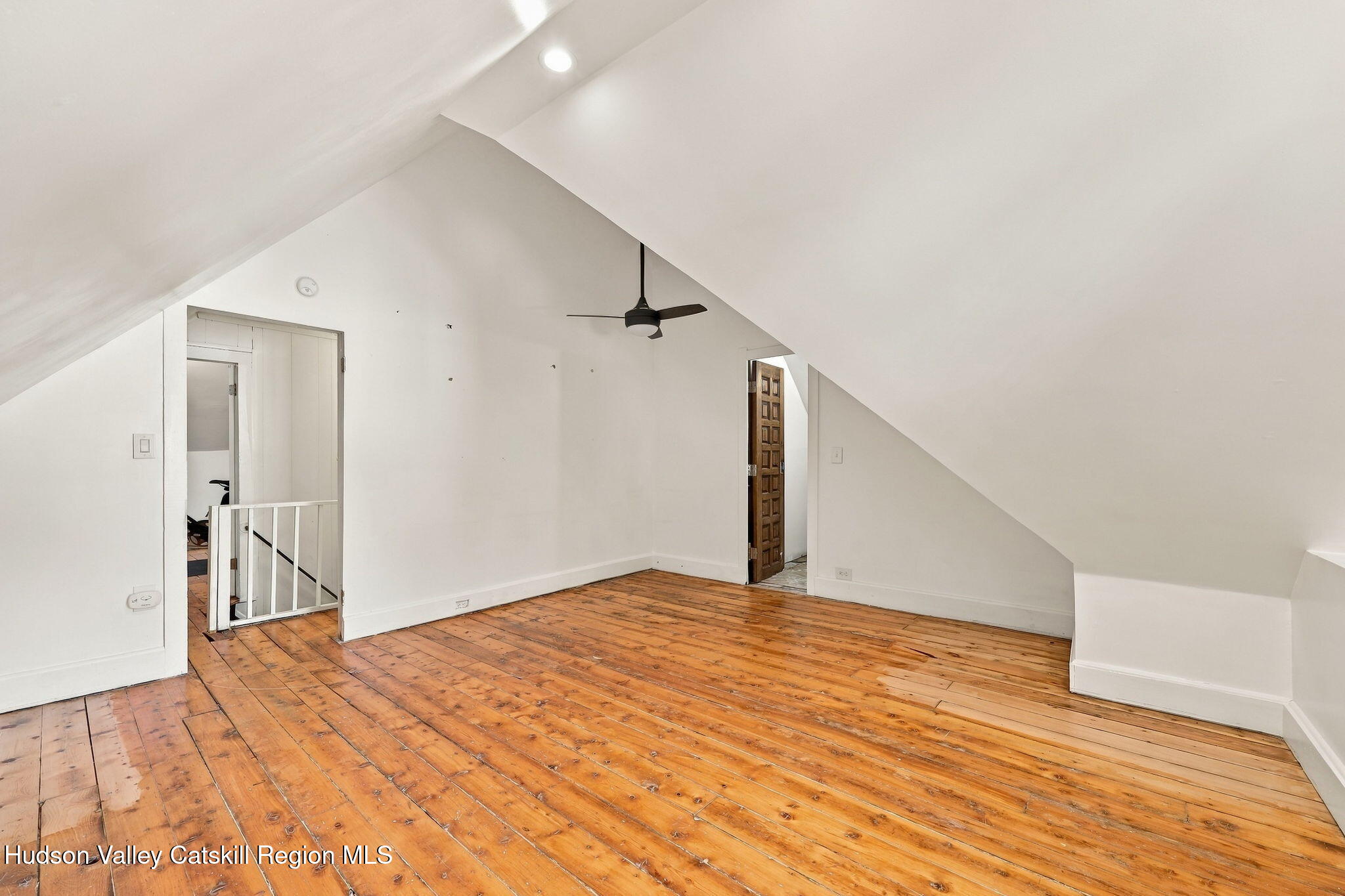 6 Saint James Court