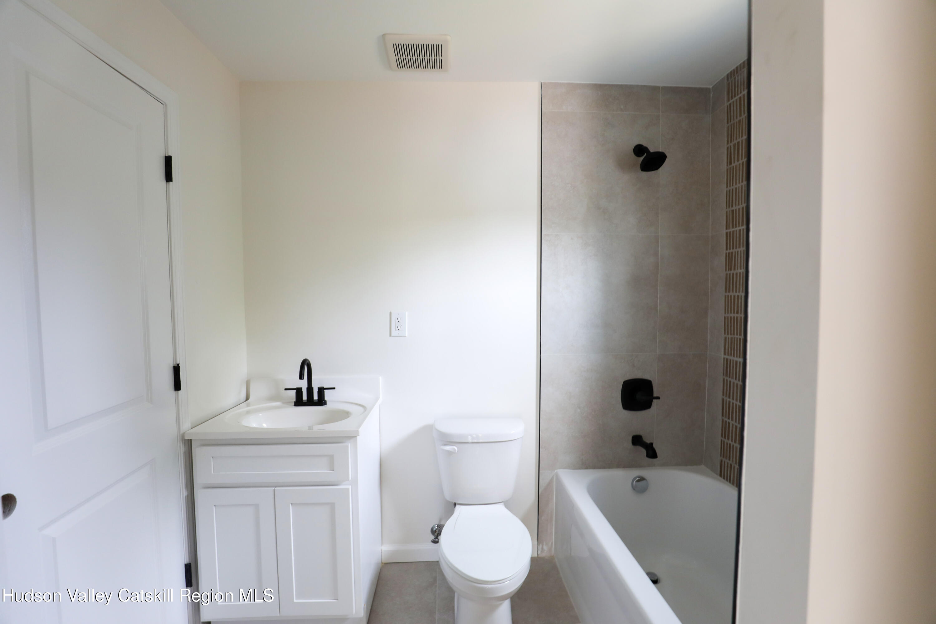 190 Broadway 2a