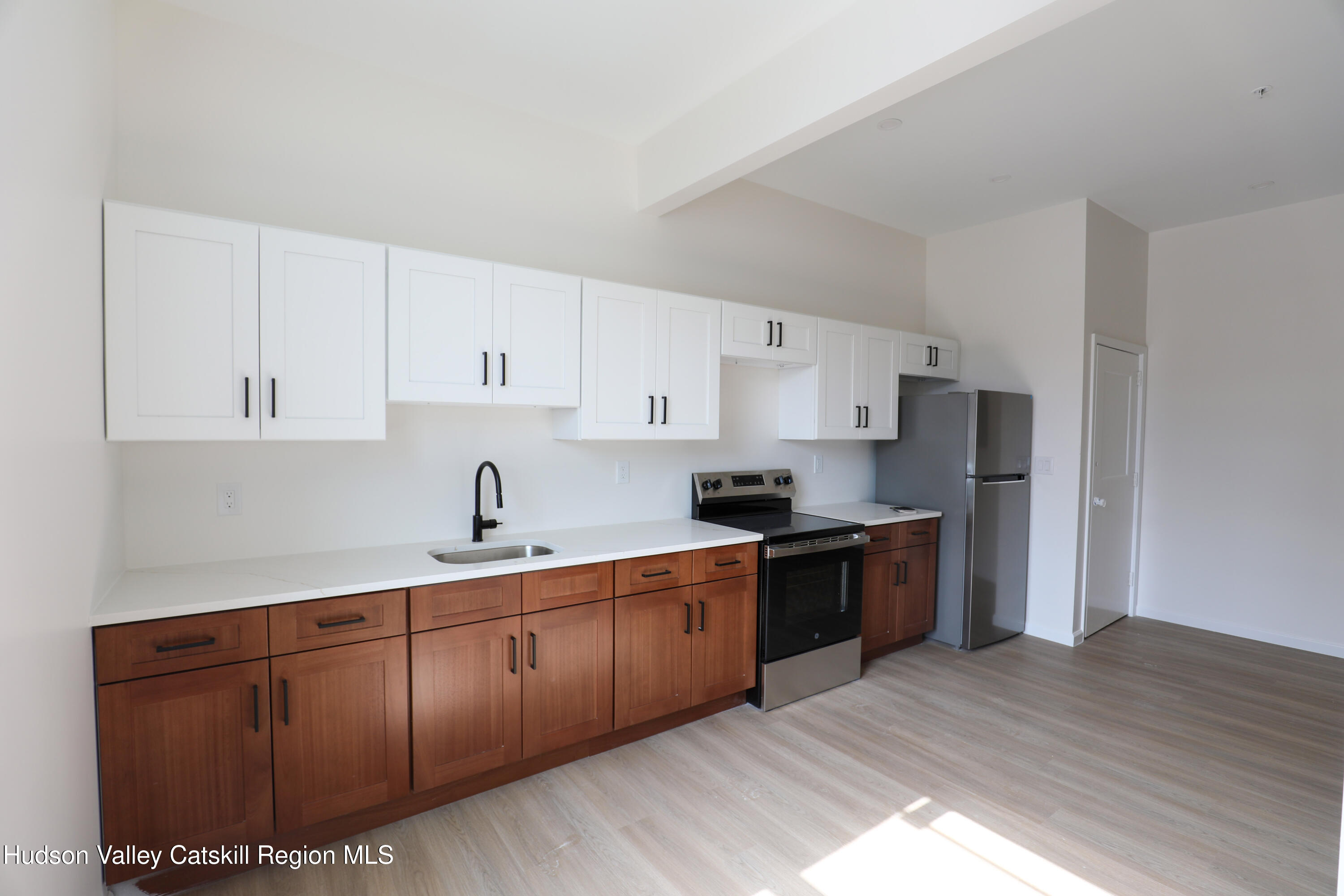 190 Broadway 2a