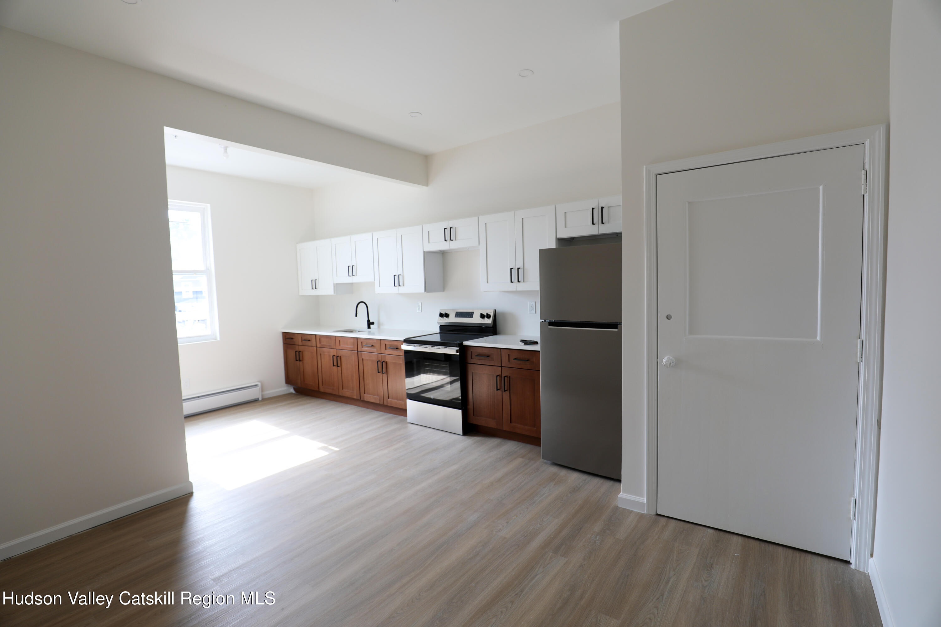 190 Broadway 2a
