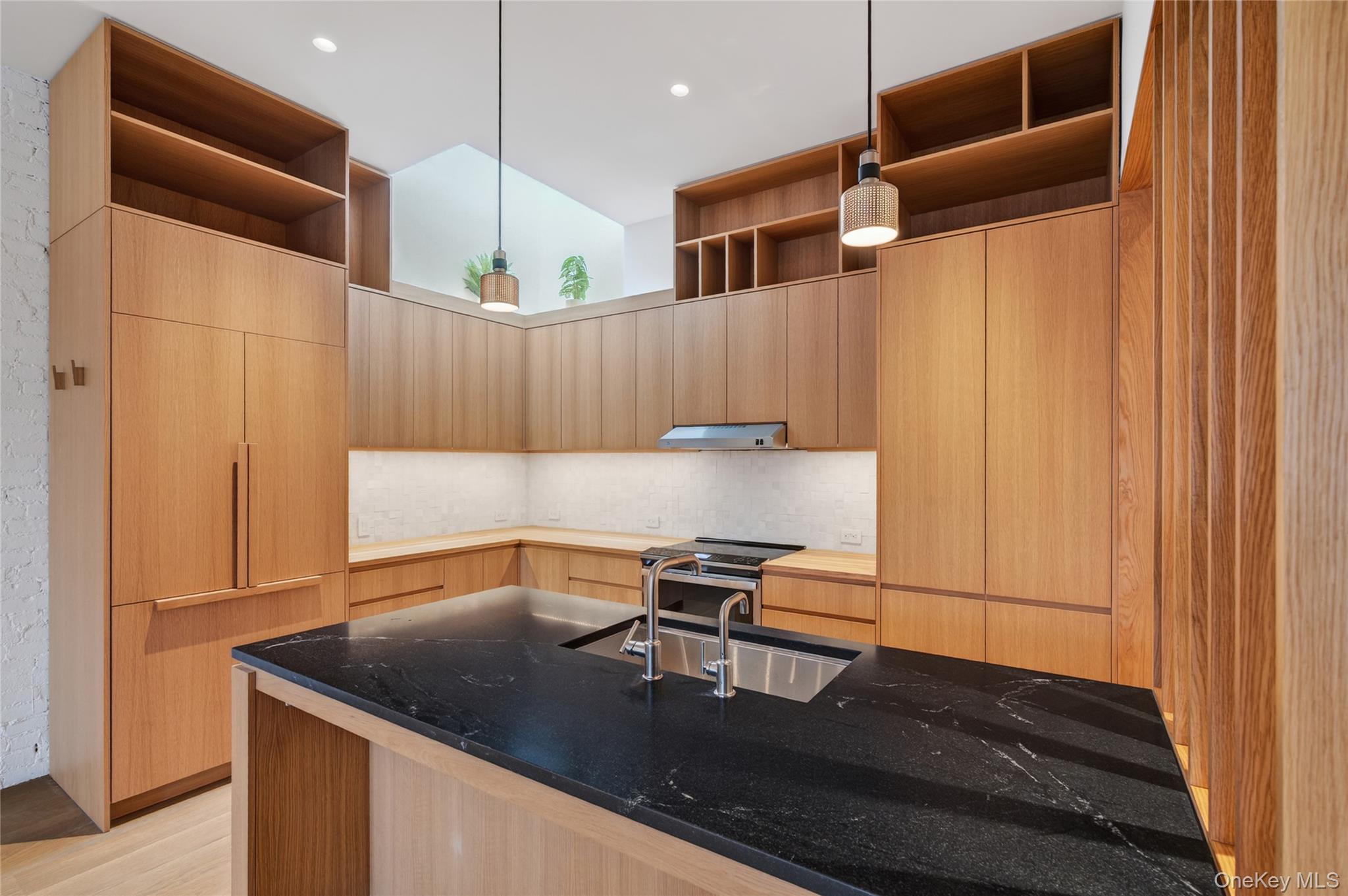 316 Wall Street Unit: 2