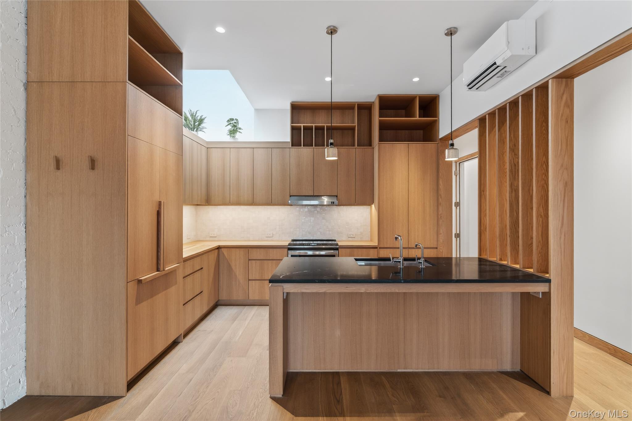 316 Wall Street Unit: 2