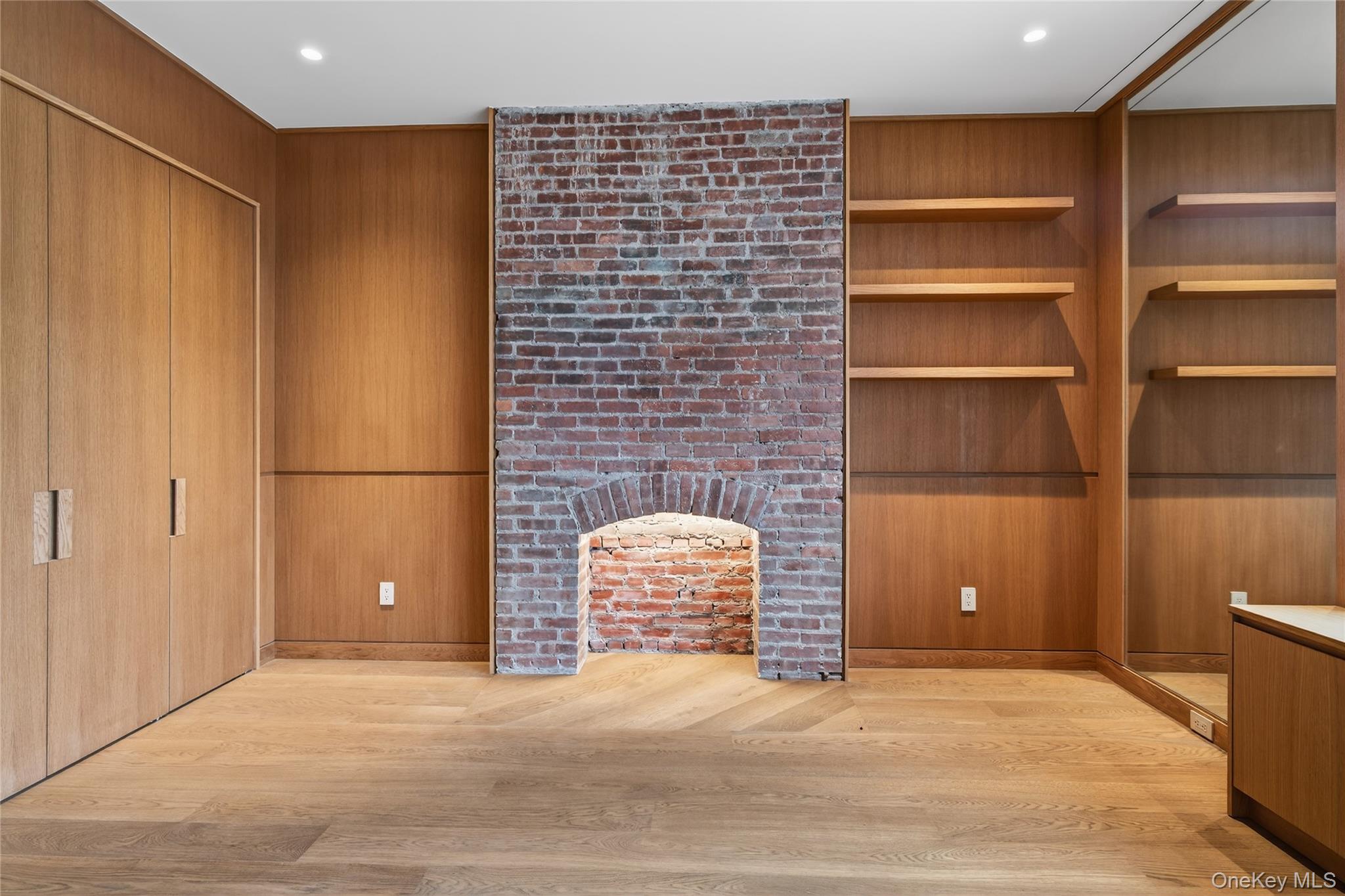 316 Wall Street Unit: 1