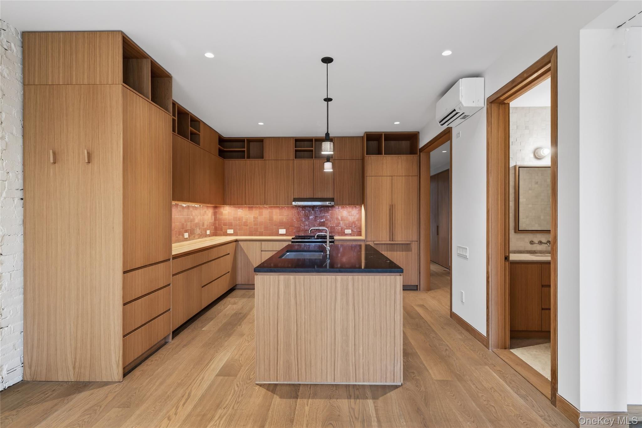 316 Wall Street Unit: 1