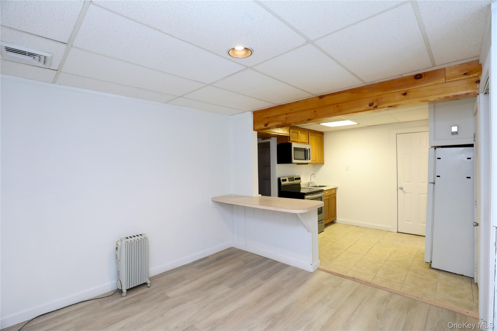 38 Roxanne Boulevard