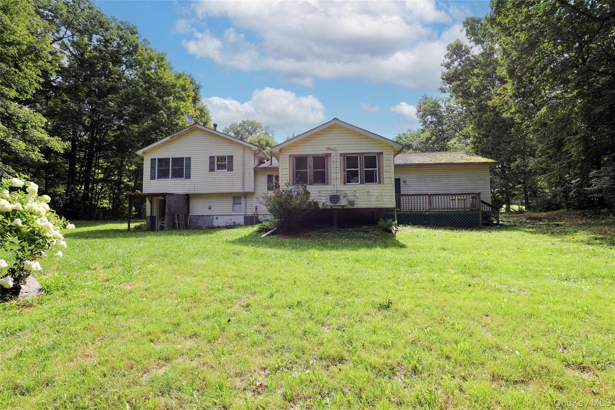 38 Roxanne Boulevard