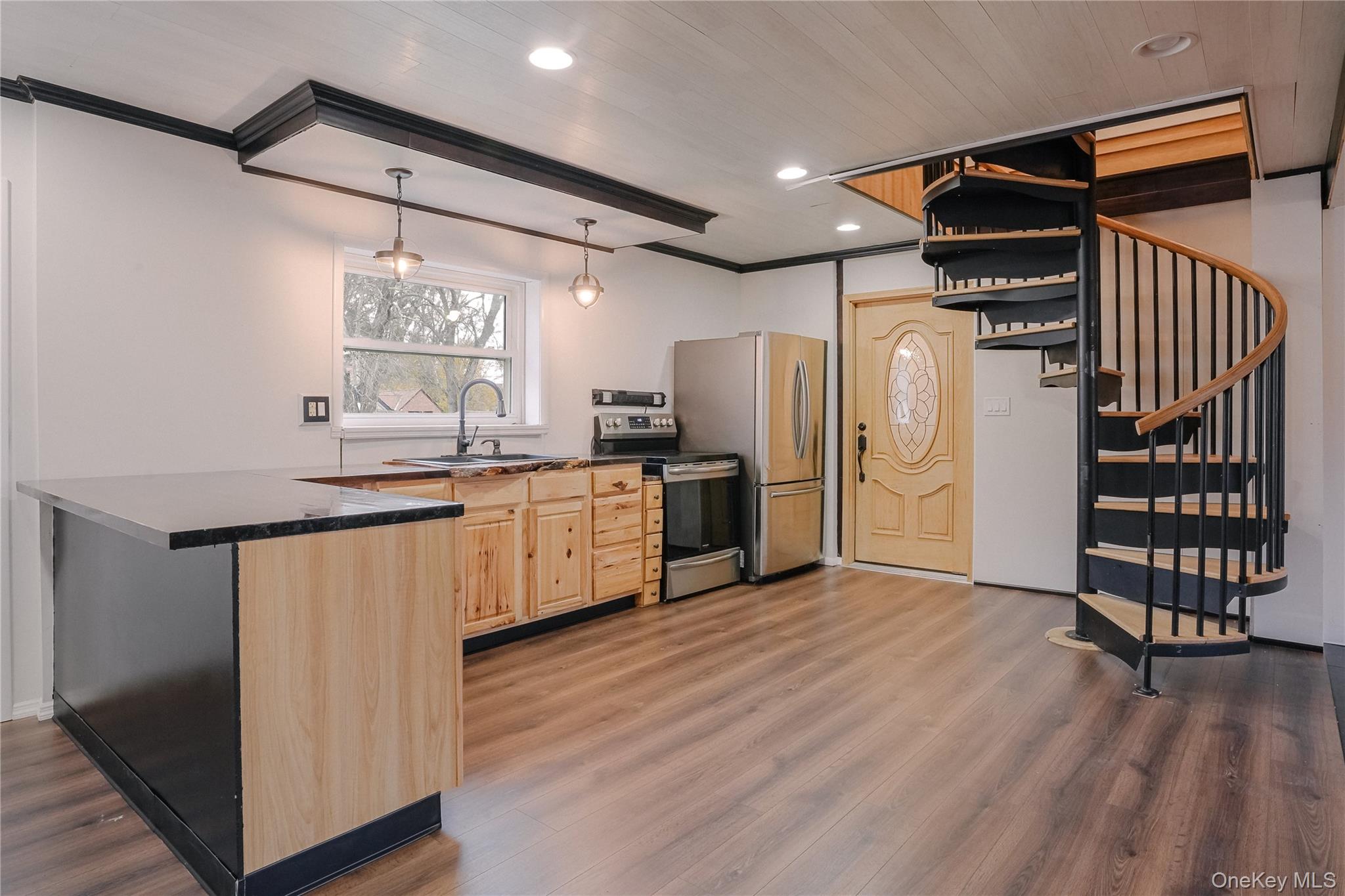 1054 Columbia Street